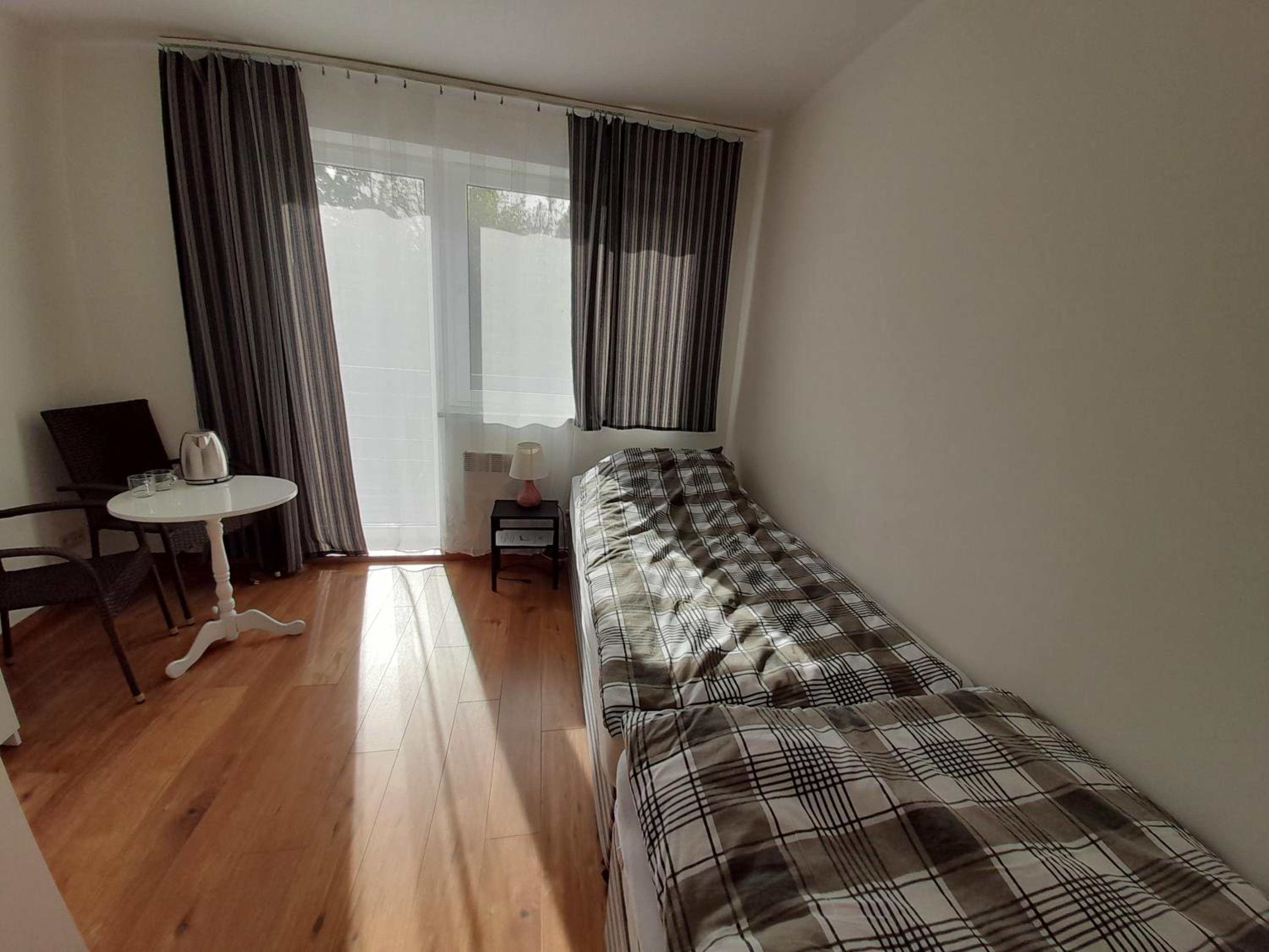 Double Room With Balcony - Photo 4
