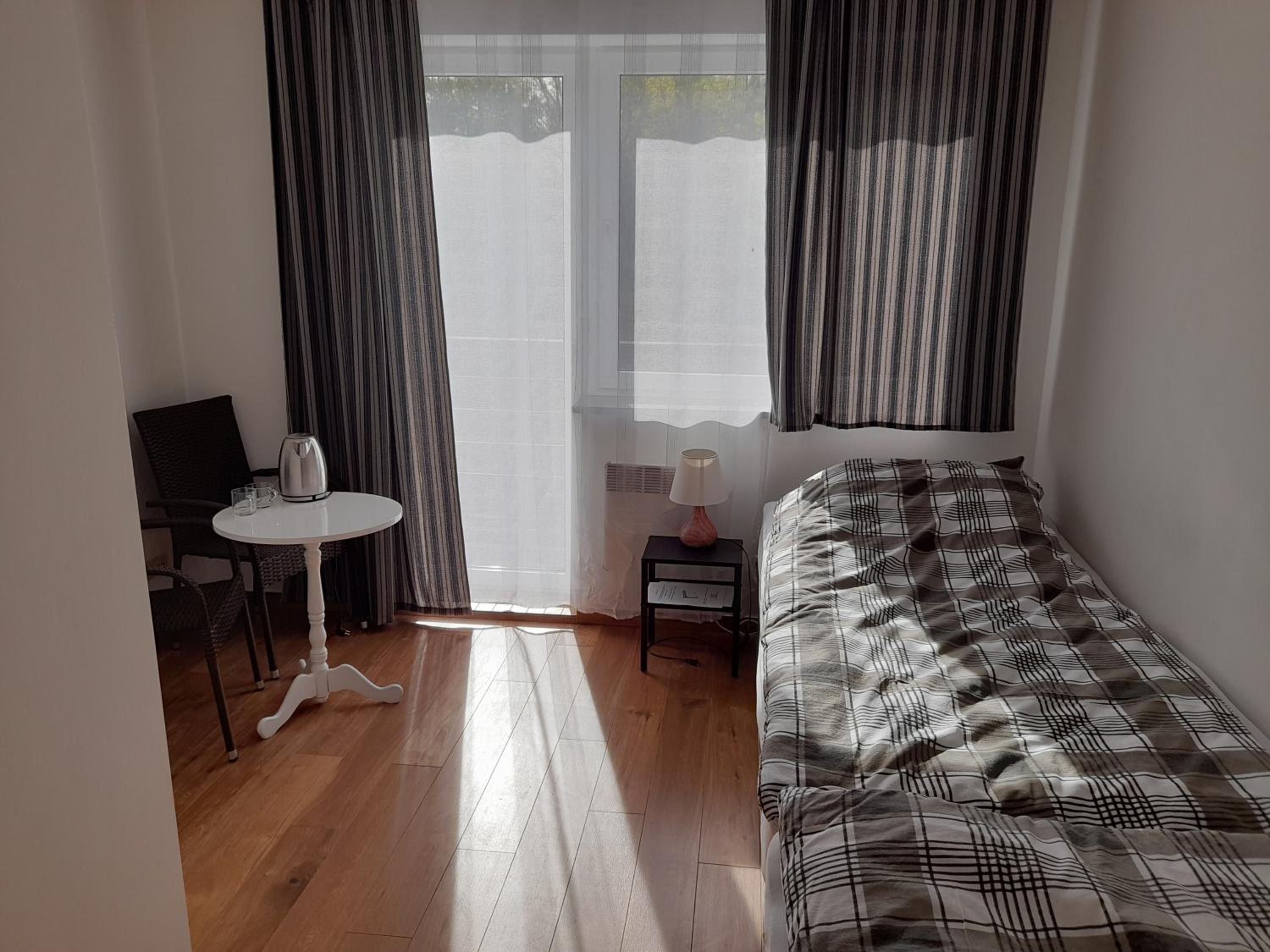 Double Room With Balcony - Photo 1