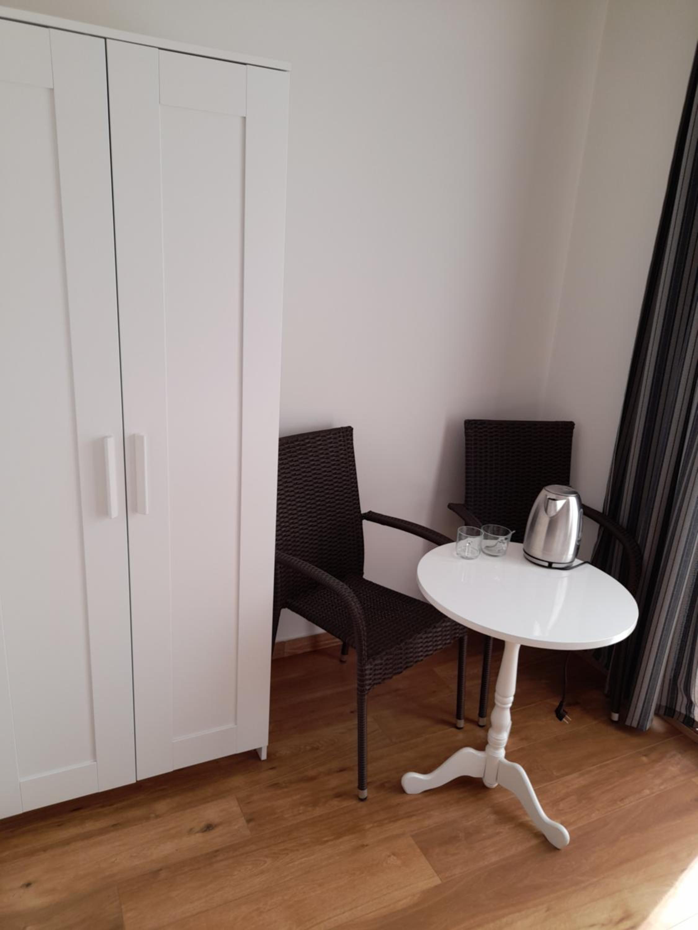 Double Room With Balcony - Photo 3