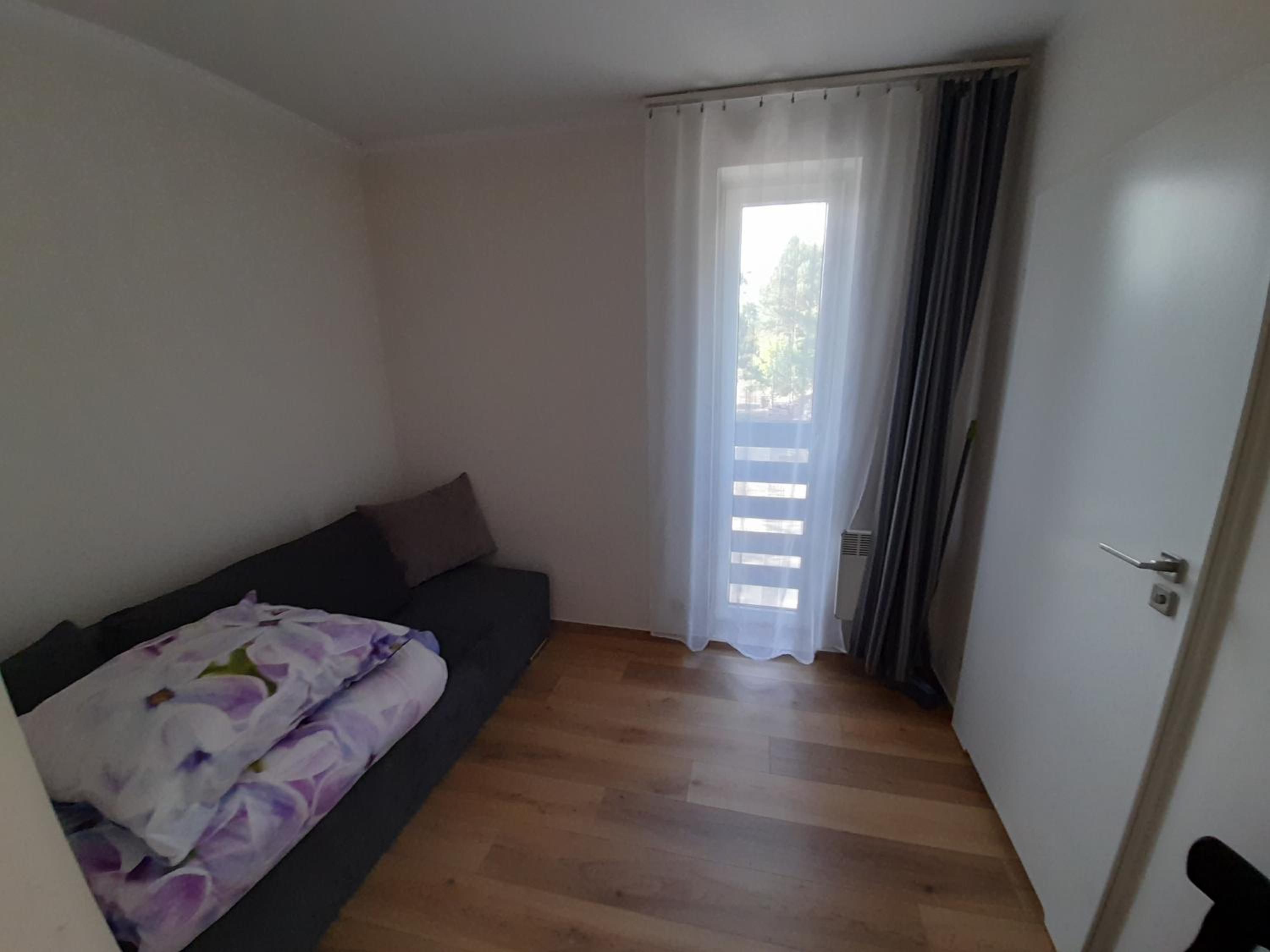 Studio With Balcony - Photo 3
