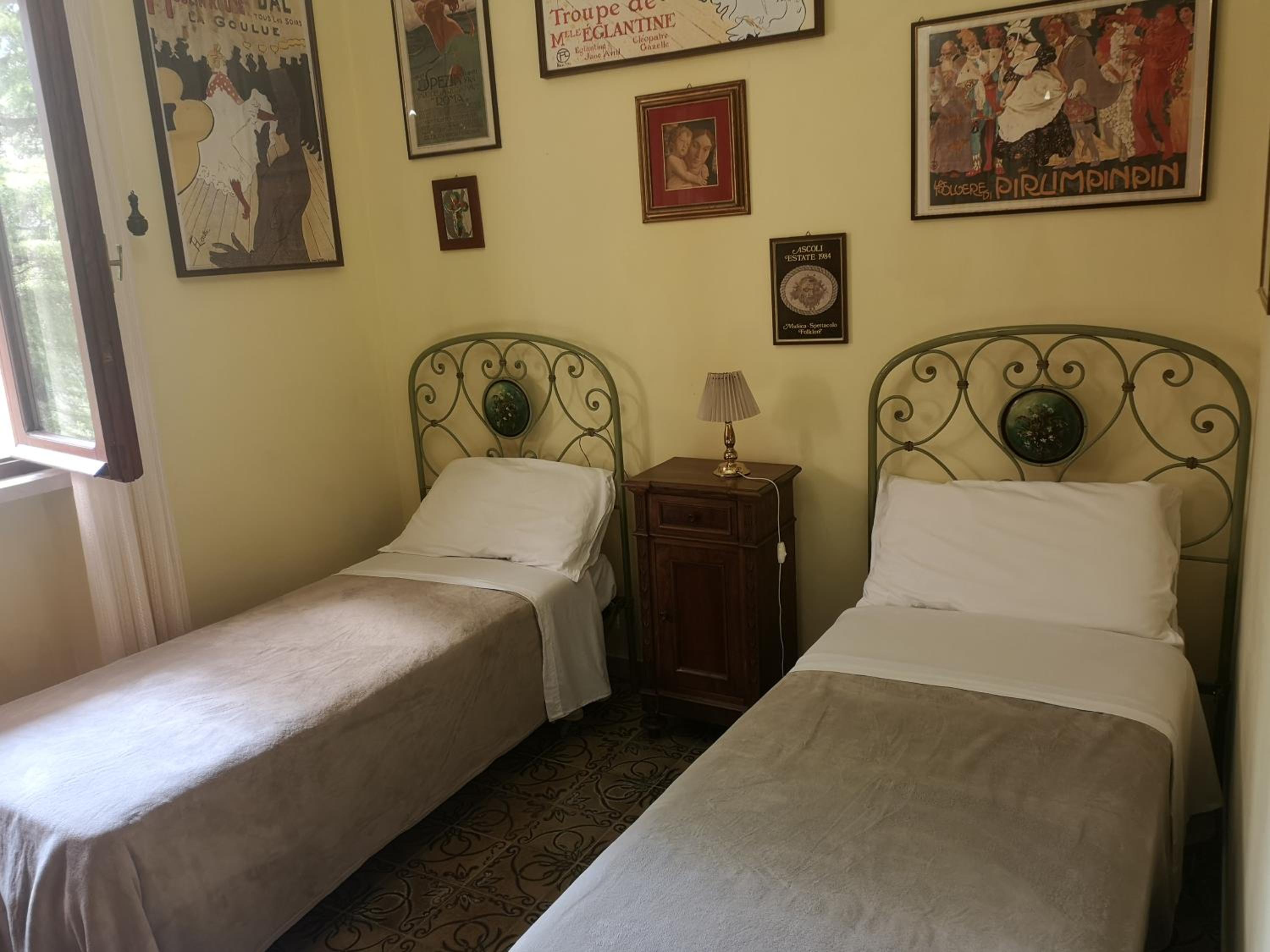 Deluxe Double or Twin Room - Photo 3