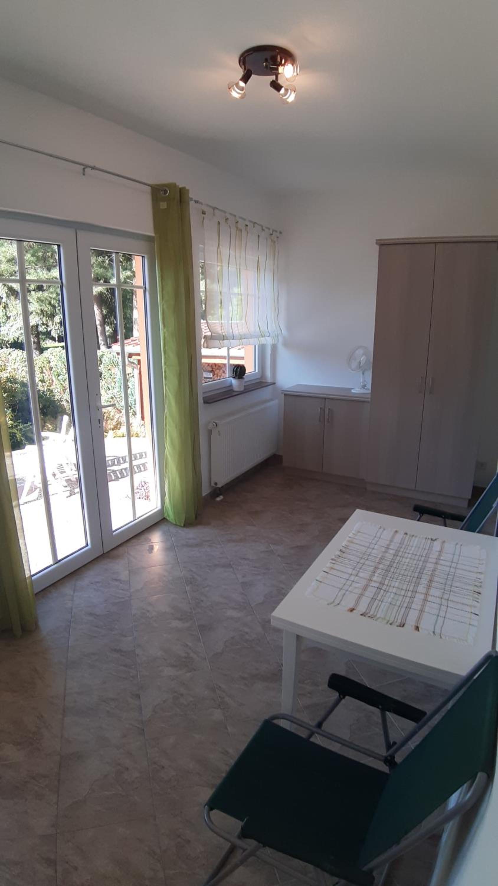 One-Bedroom Apartment - Photo 9