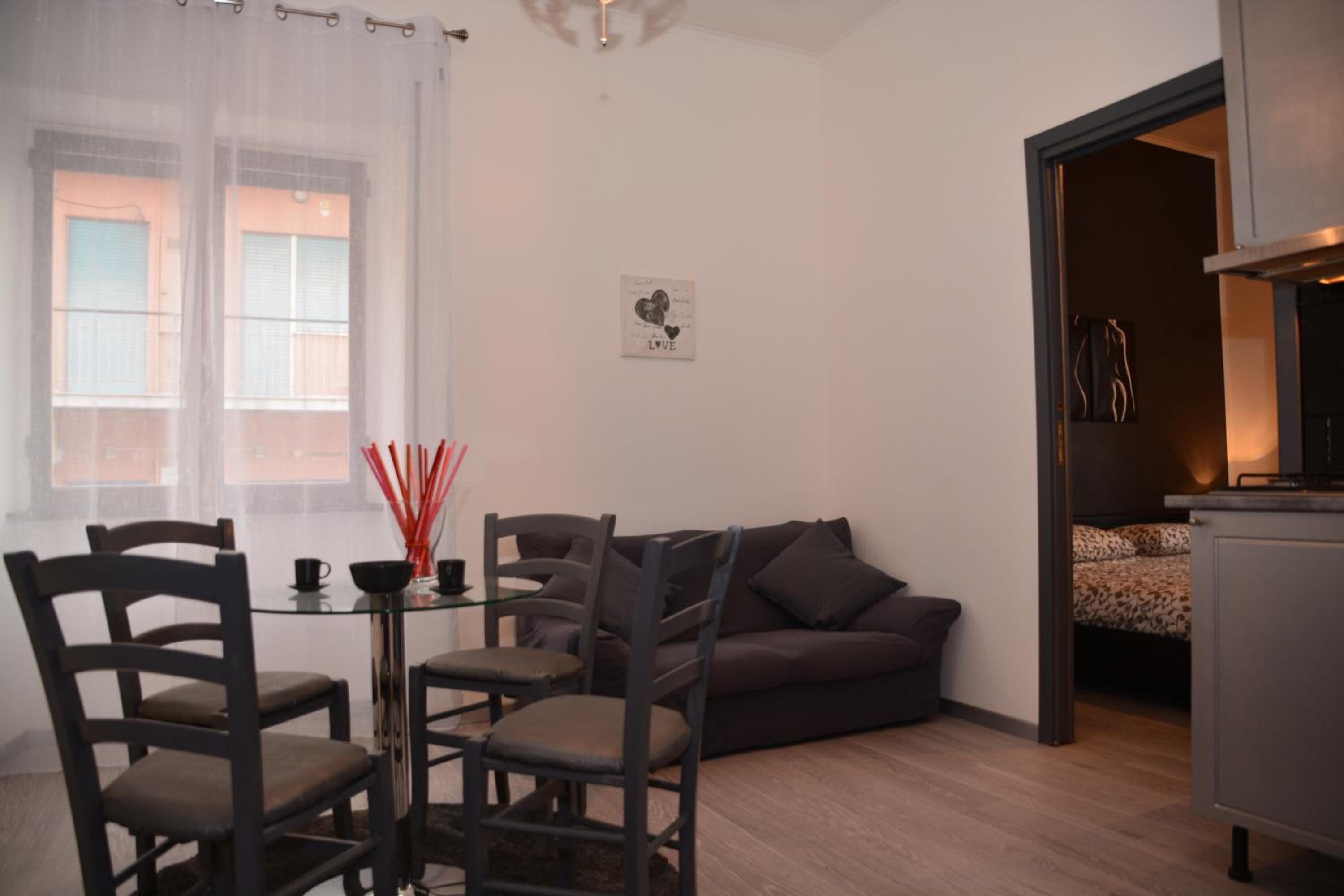 One-Bedroom Apartment