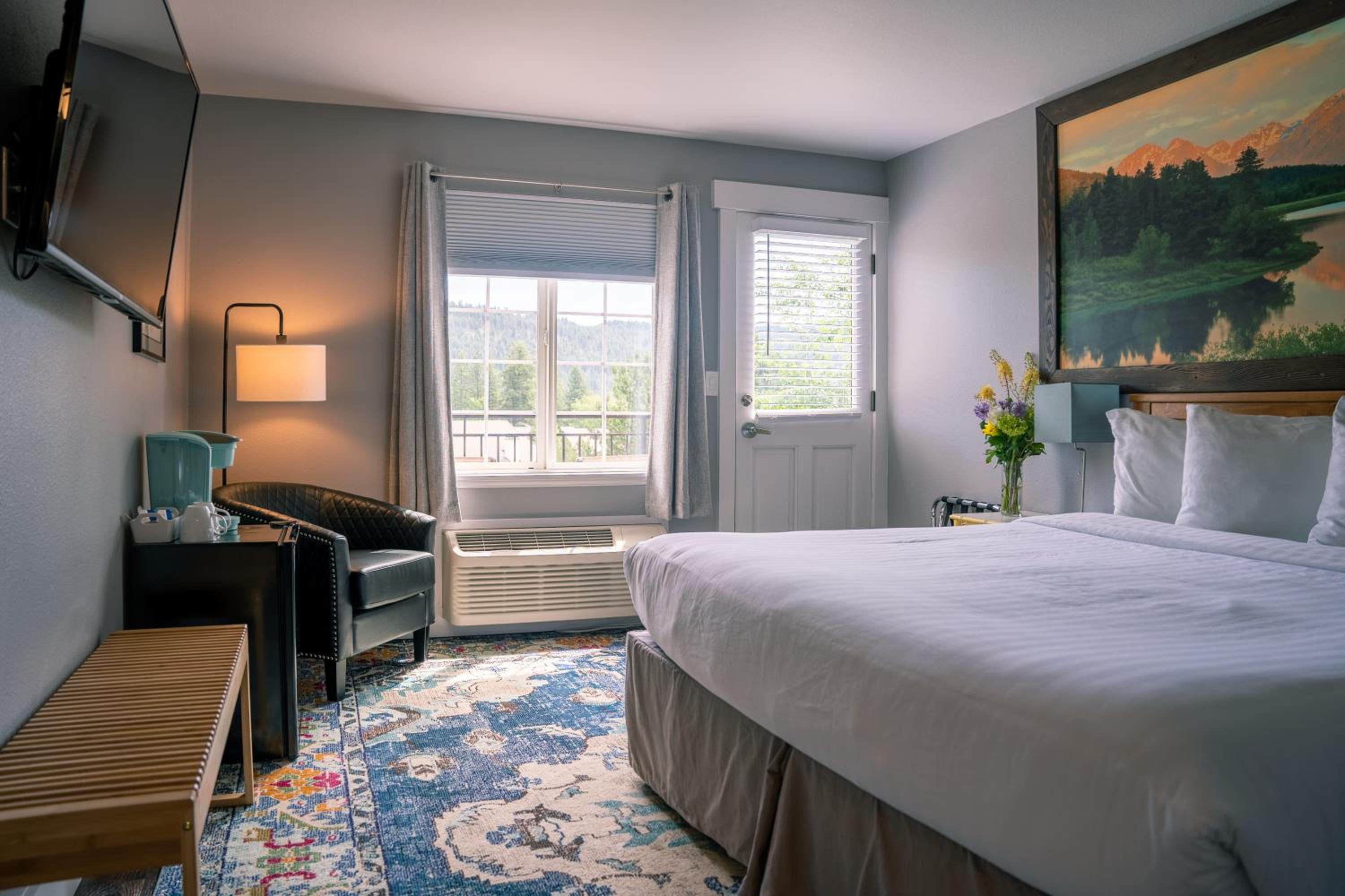Superior King Room - Photo 1