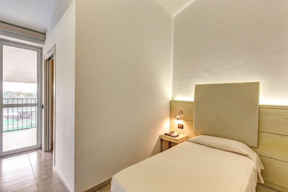 Single Room with Balcony