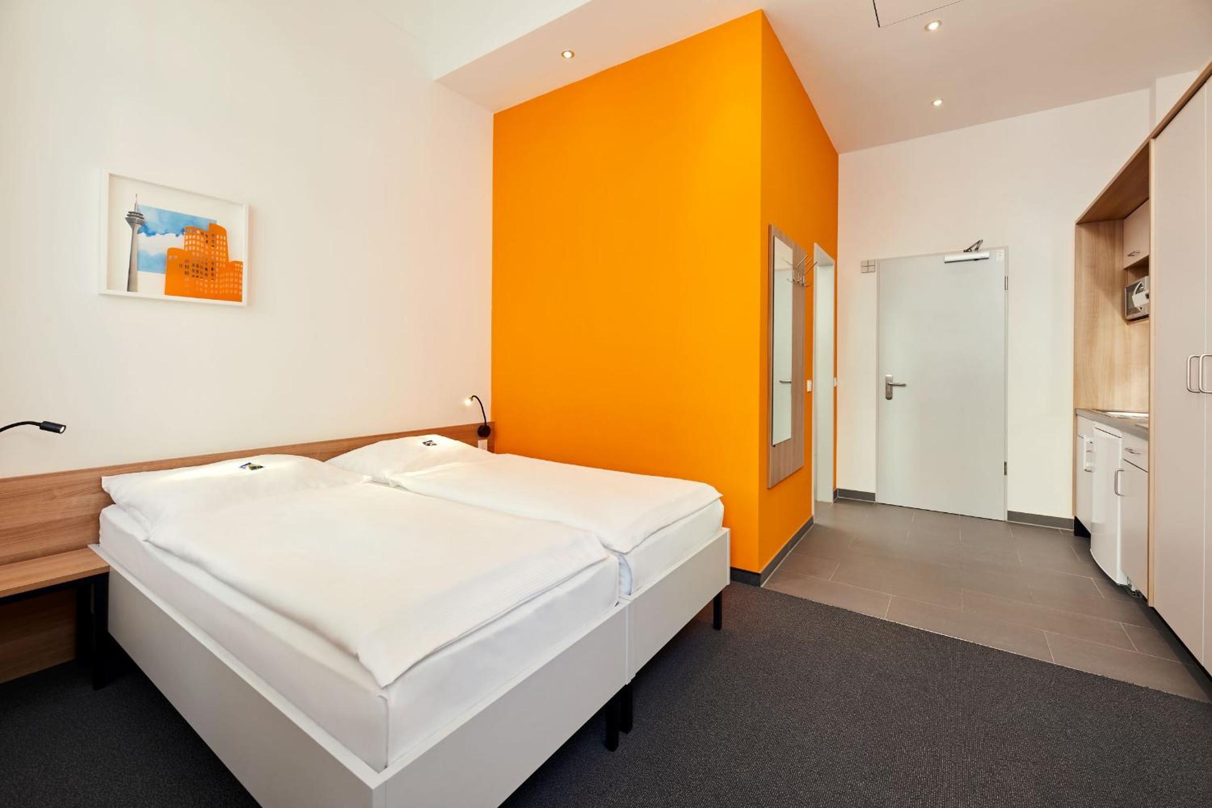 Double Room with Kitchenette - Photo 1