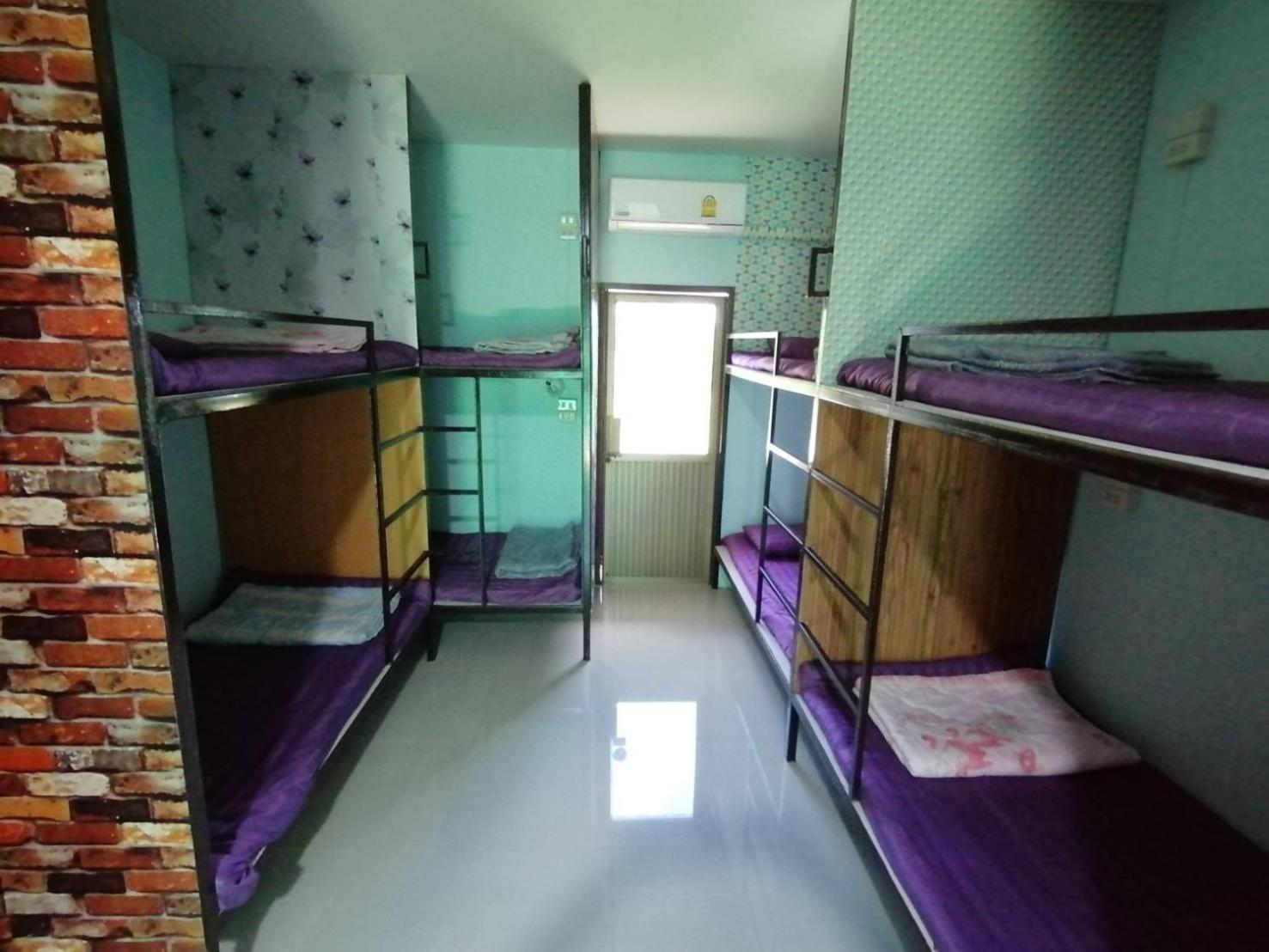 4-Bed Mixed Dormitory Room photo 1