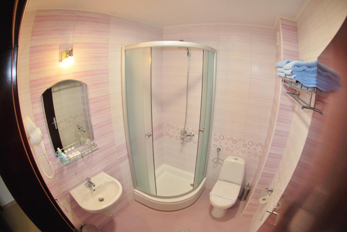 Standard Triple Room - Photo 7