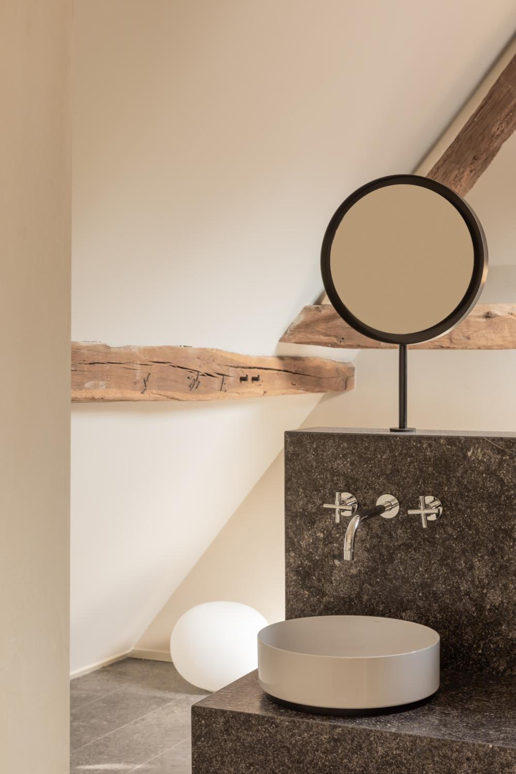 Suite - Photo 2