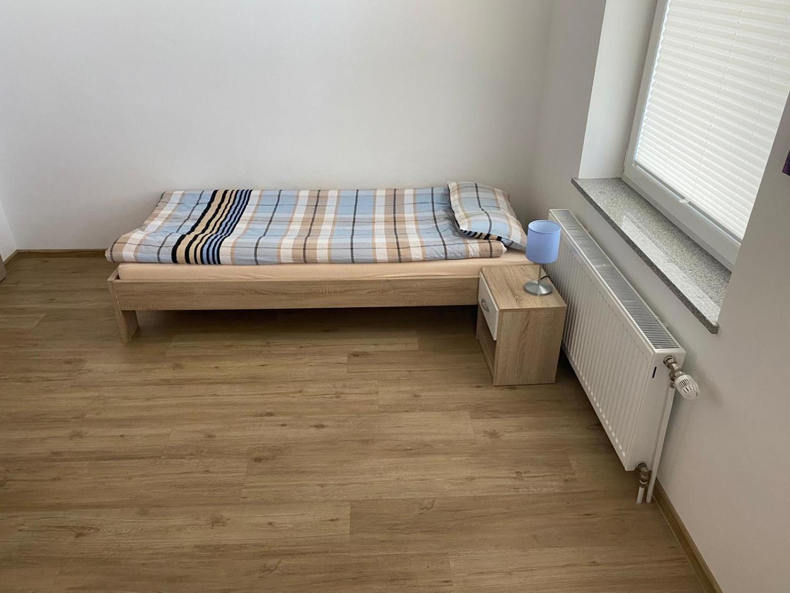 Standard Single Room with Shared Bathroom photo 2