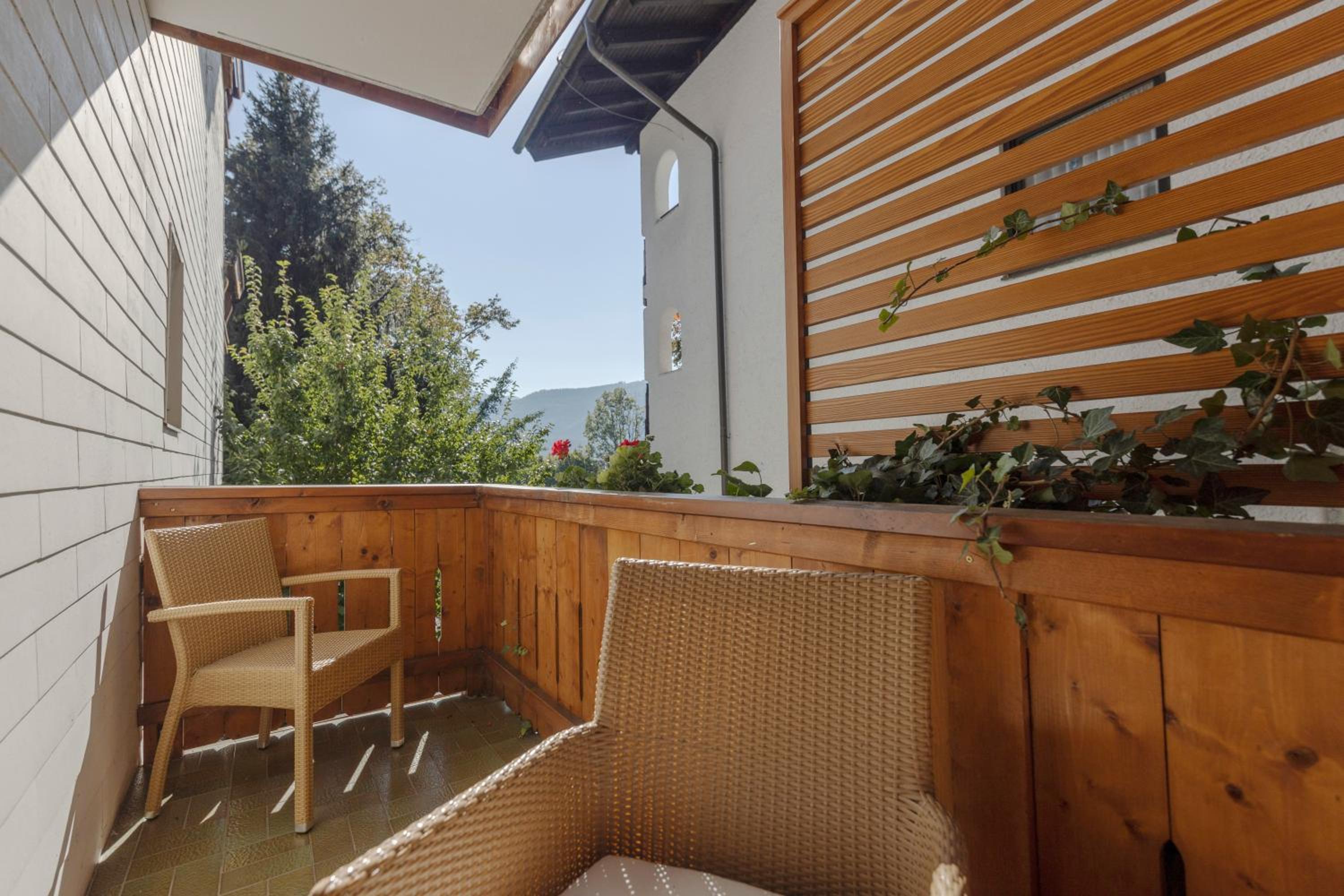 Triple Room with Balcony - Photo 3