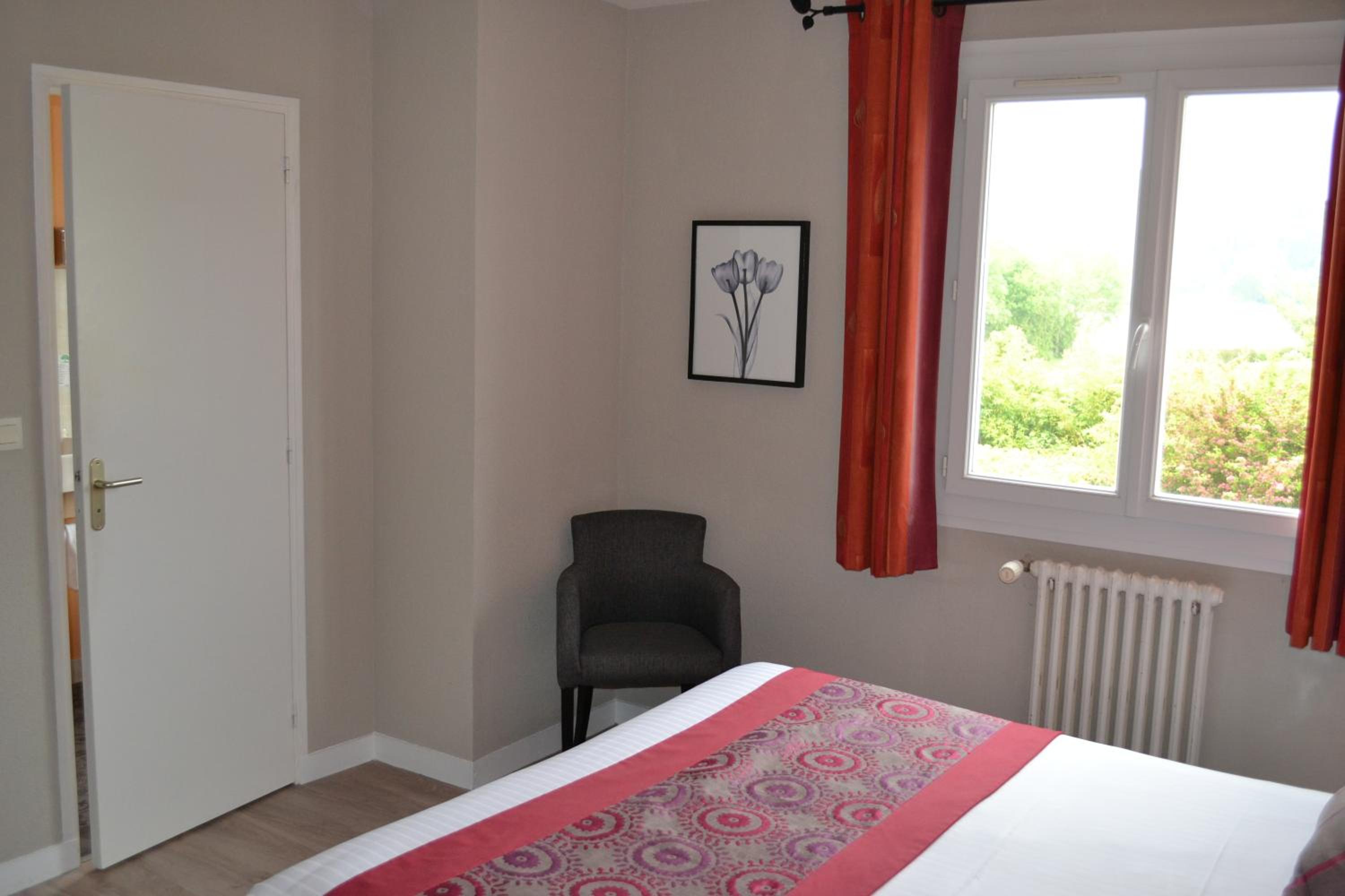 Standard Double Room - Photo 5