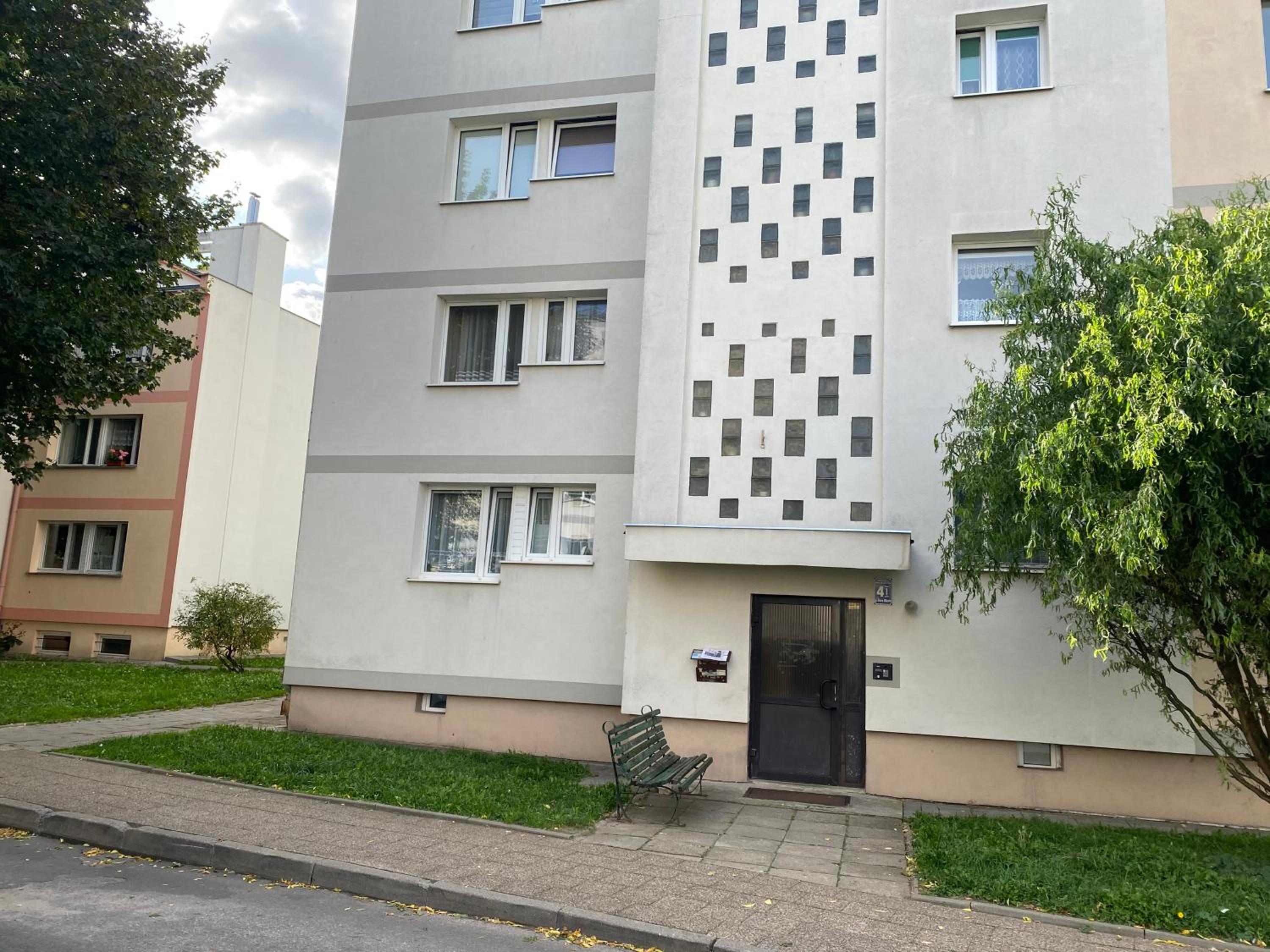 One-Bedroom Apartment photo 3