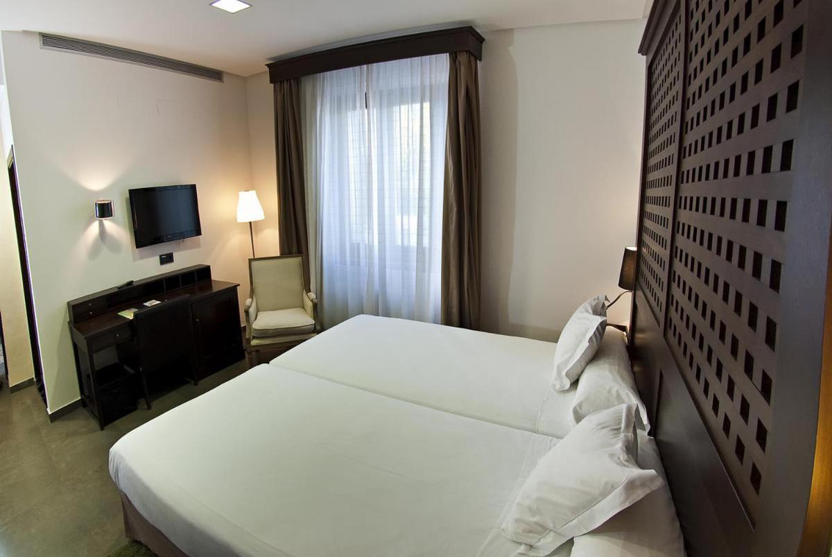Double room with spa access