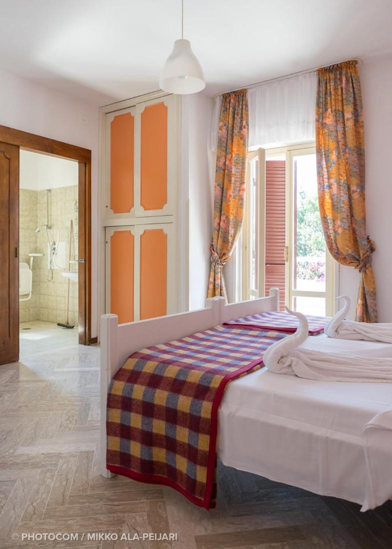 Double Or Twin Room - Disability Access photo 2