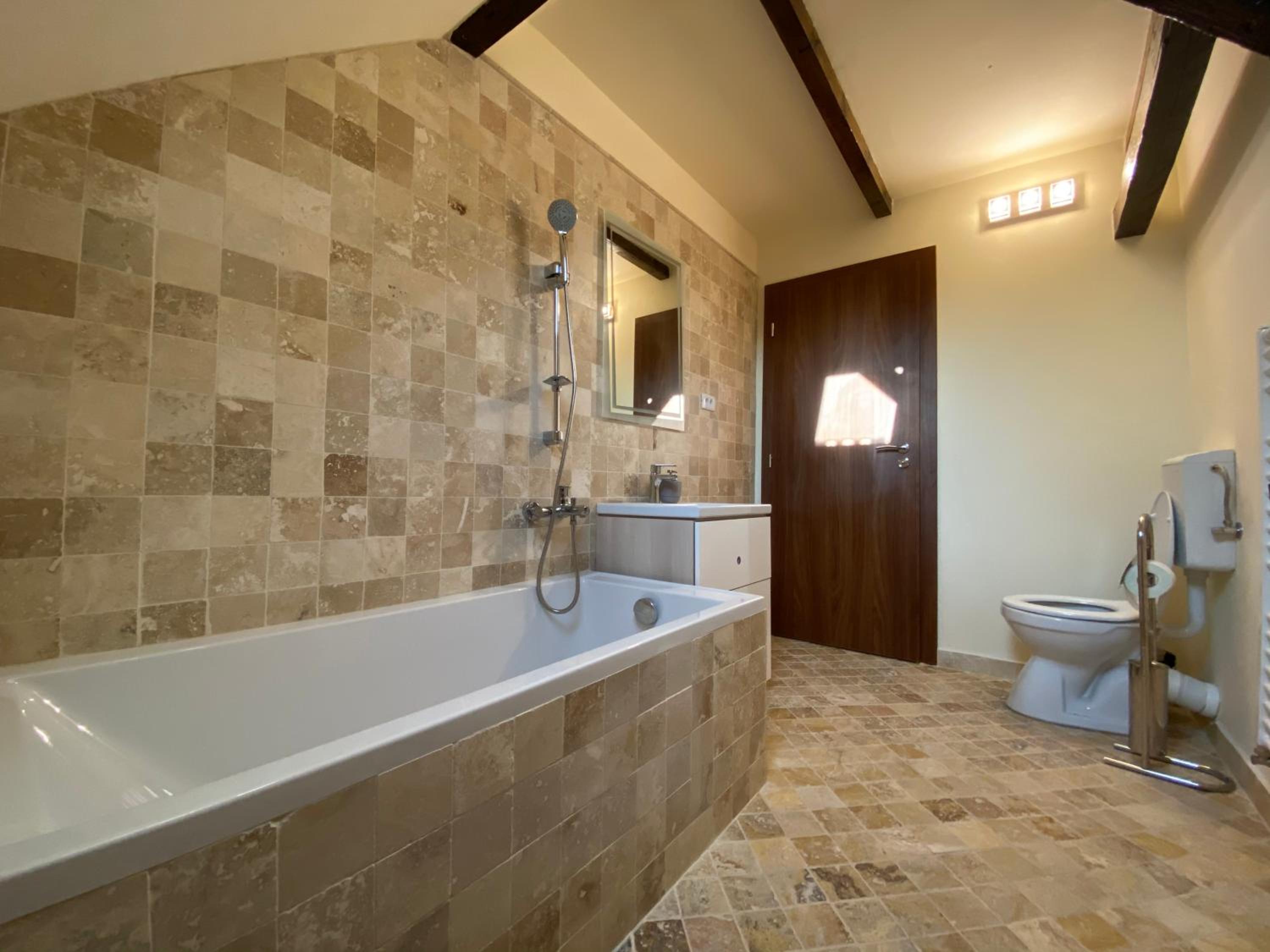Twin Room with Private External Bathroom - Photo 1