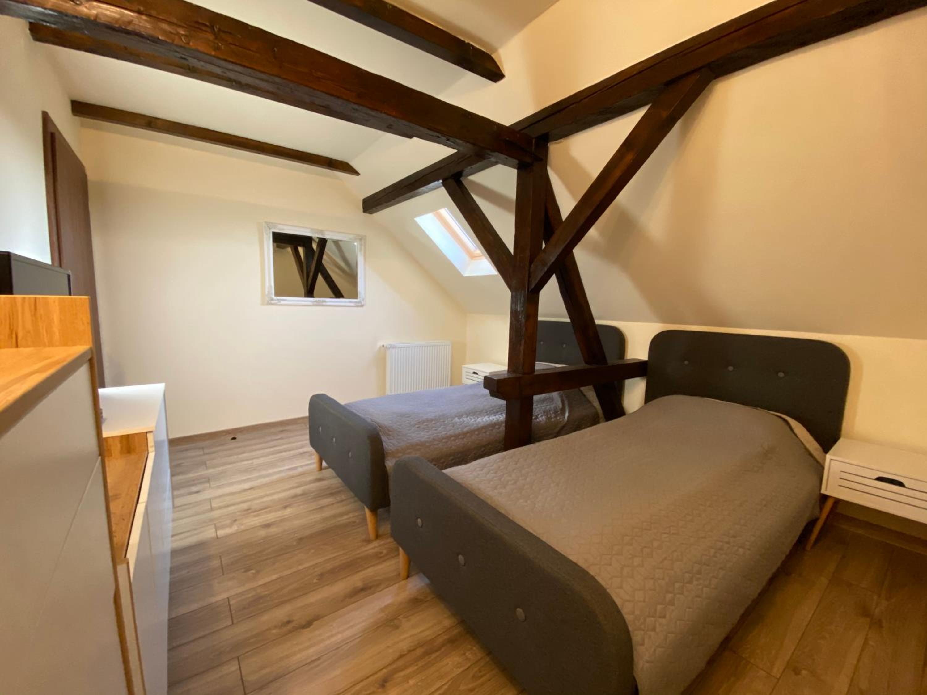 Twin Room with Private External Bathroom - Photo 15