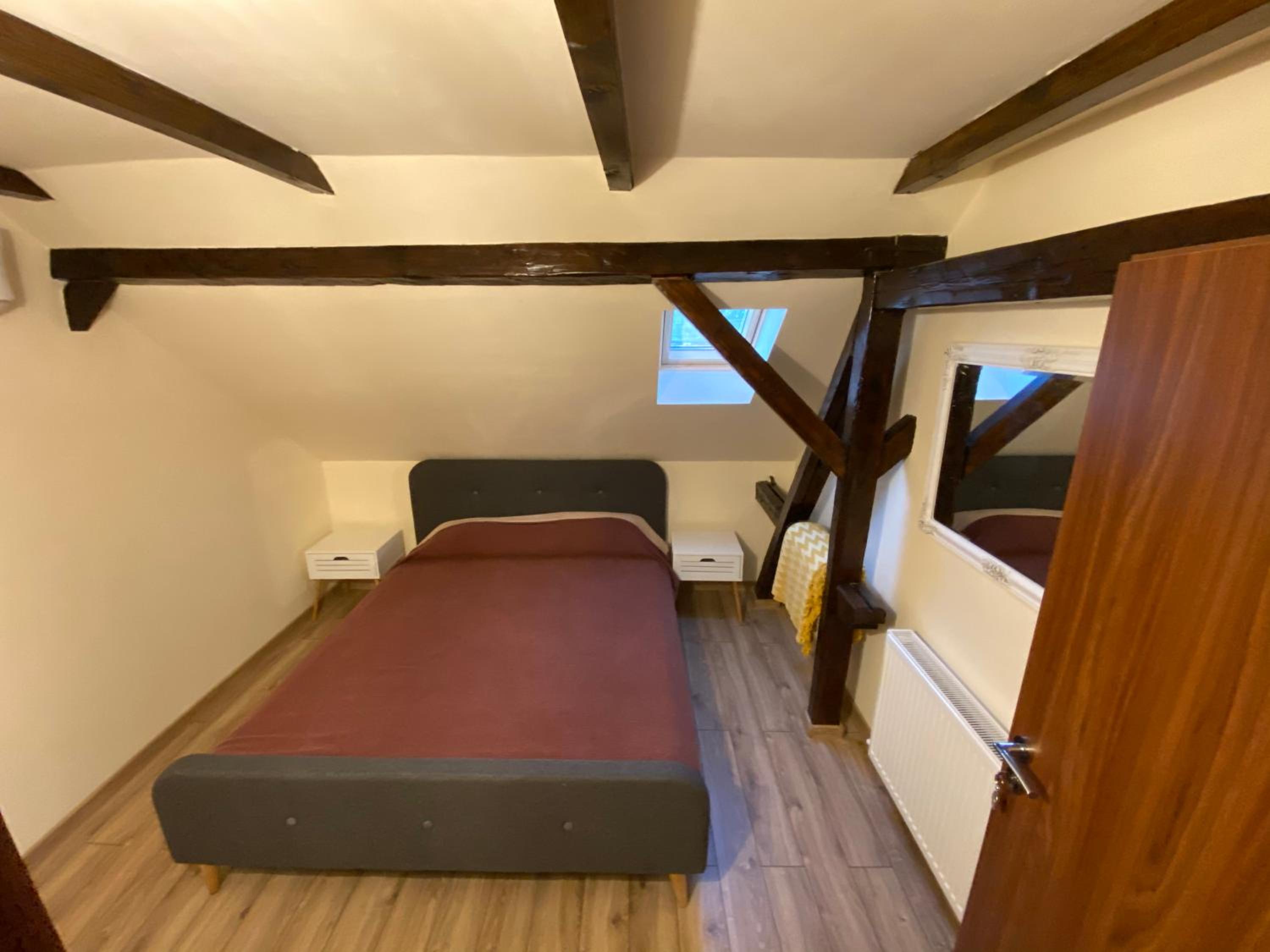 Double Room with Private External Bathroom - Photo 8