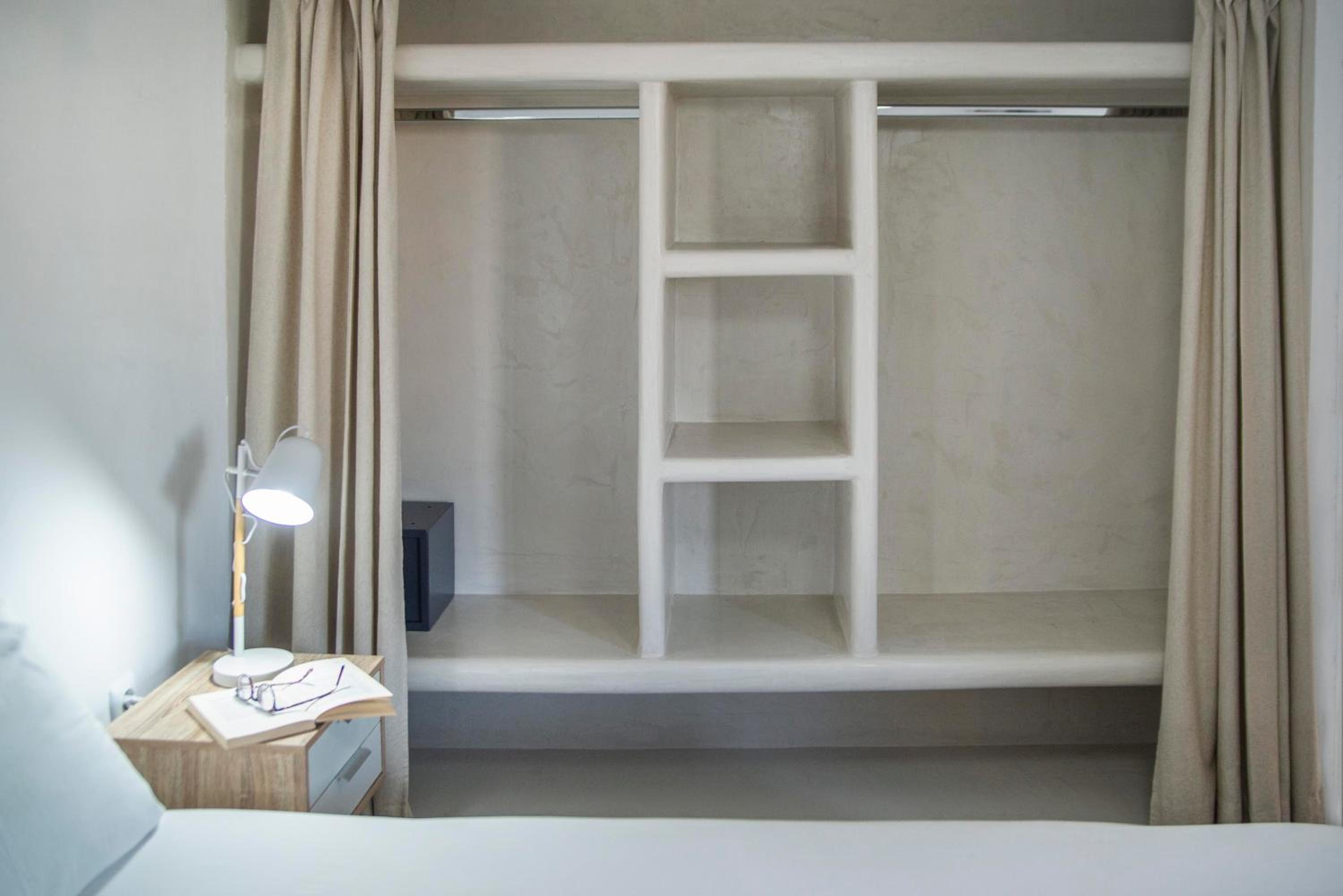 Two-Bedroom Apartment by the Pool  photo 1