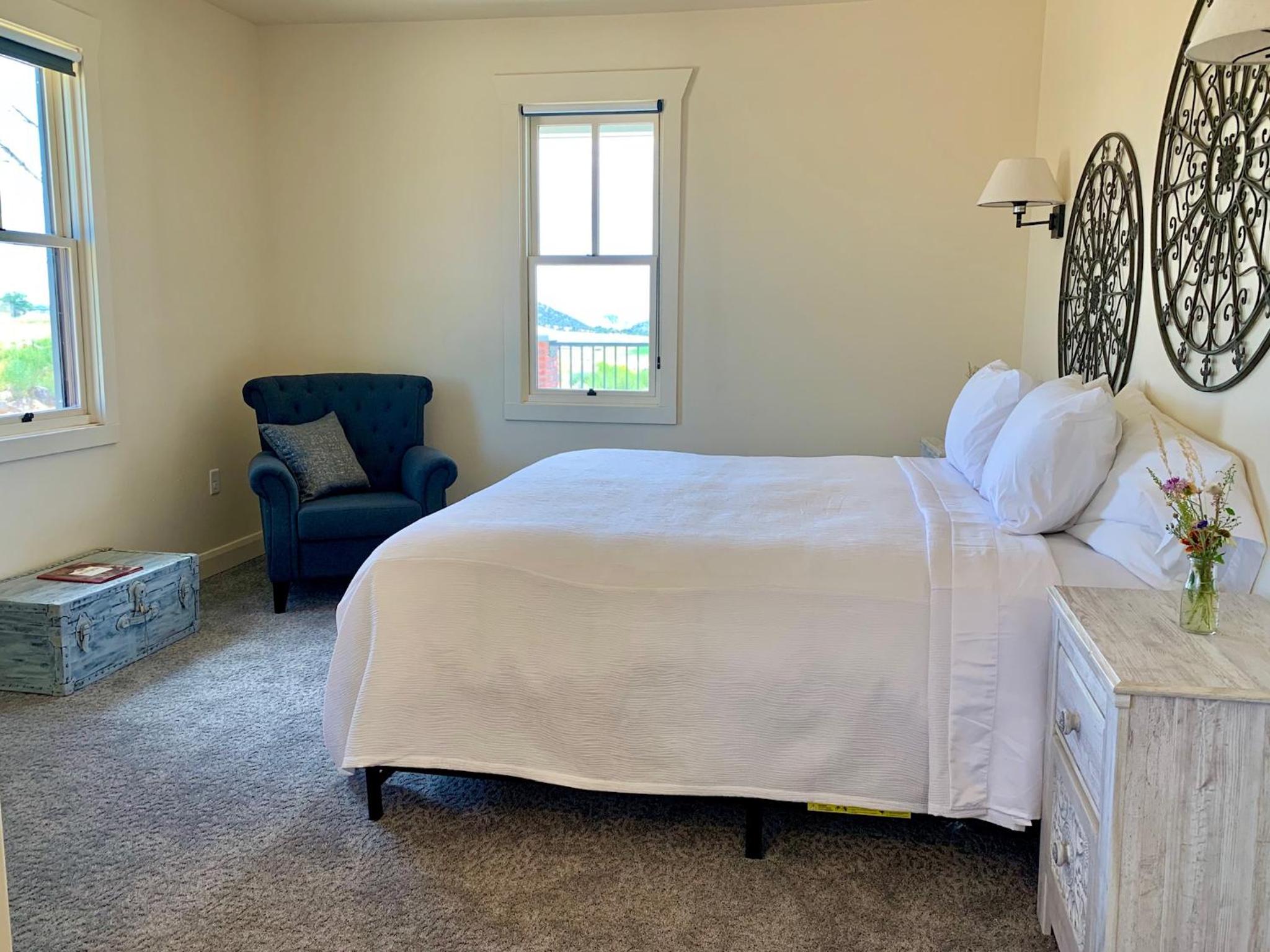 Deluxe King Room photo 3
