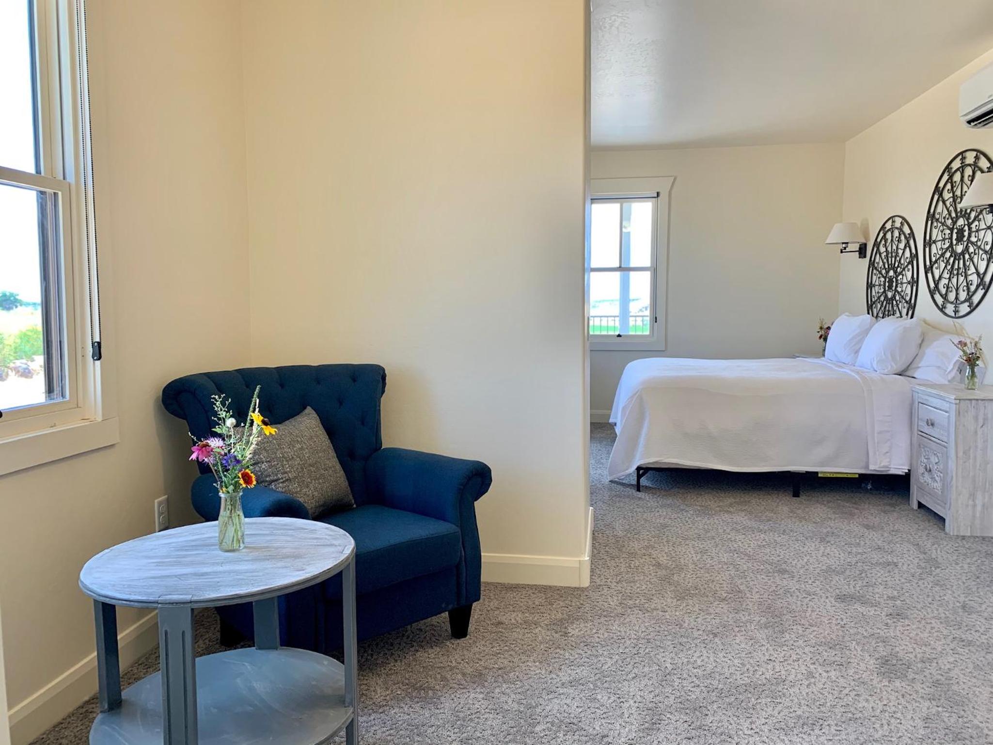 Deluxe King Room photo 2