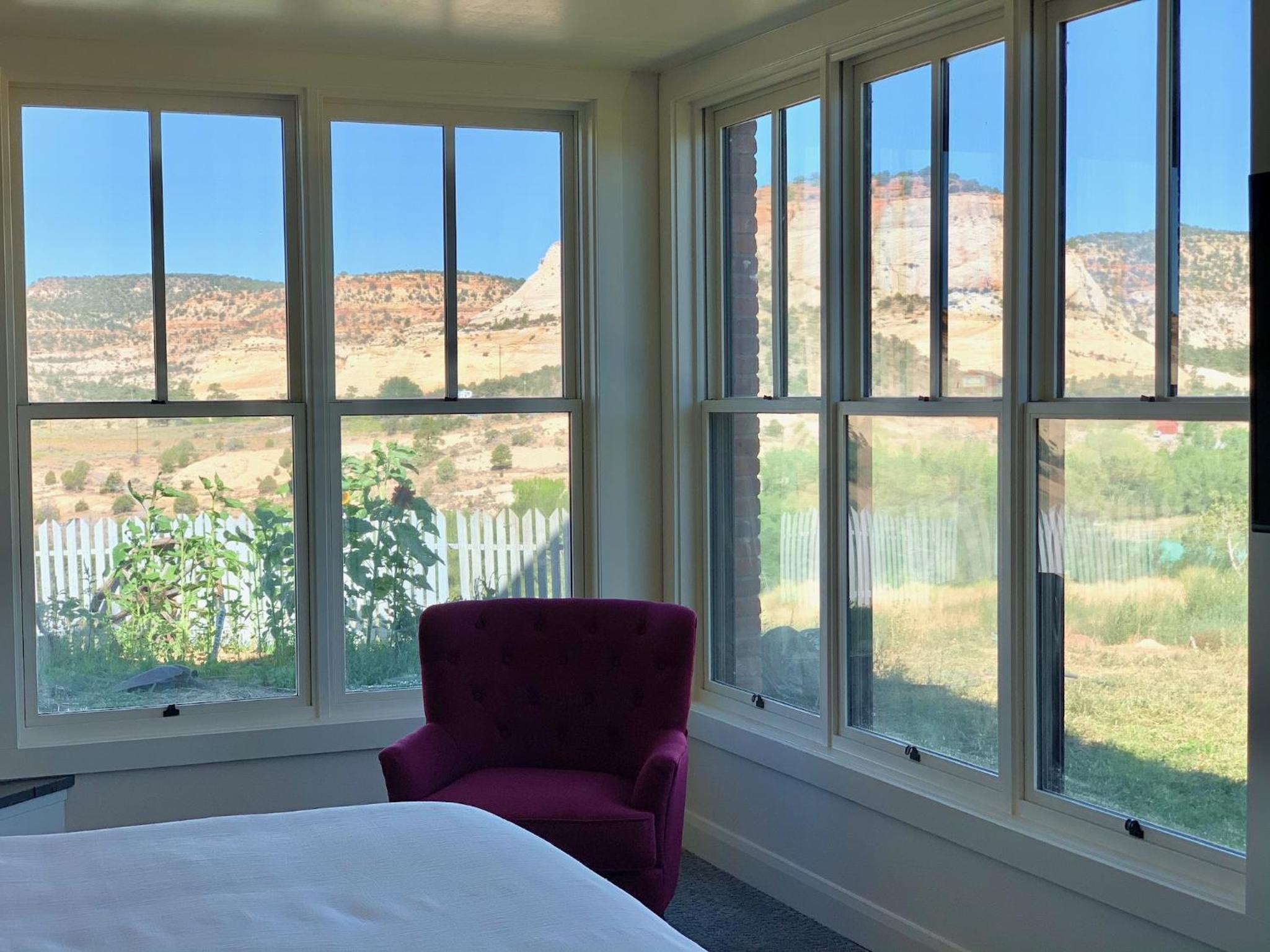 King Room with Mountain View photo 3
