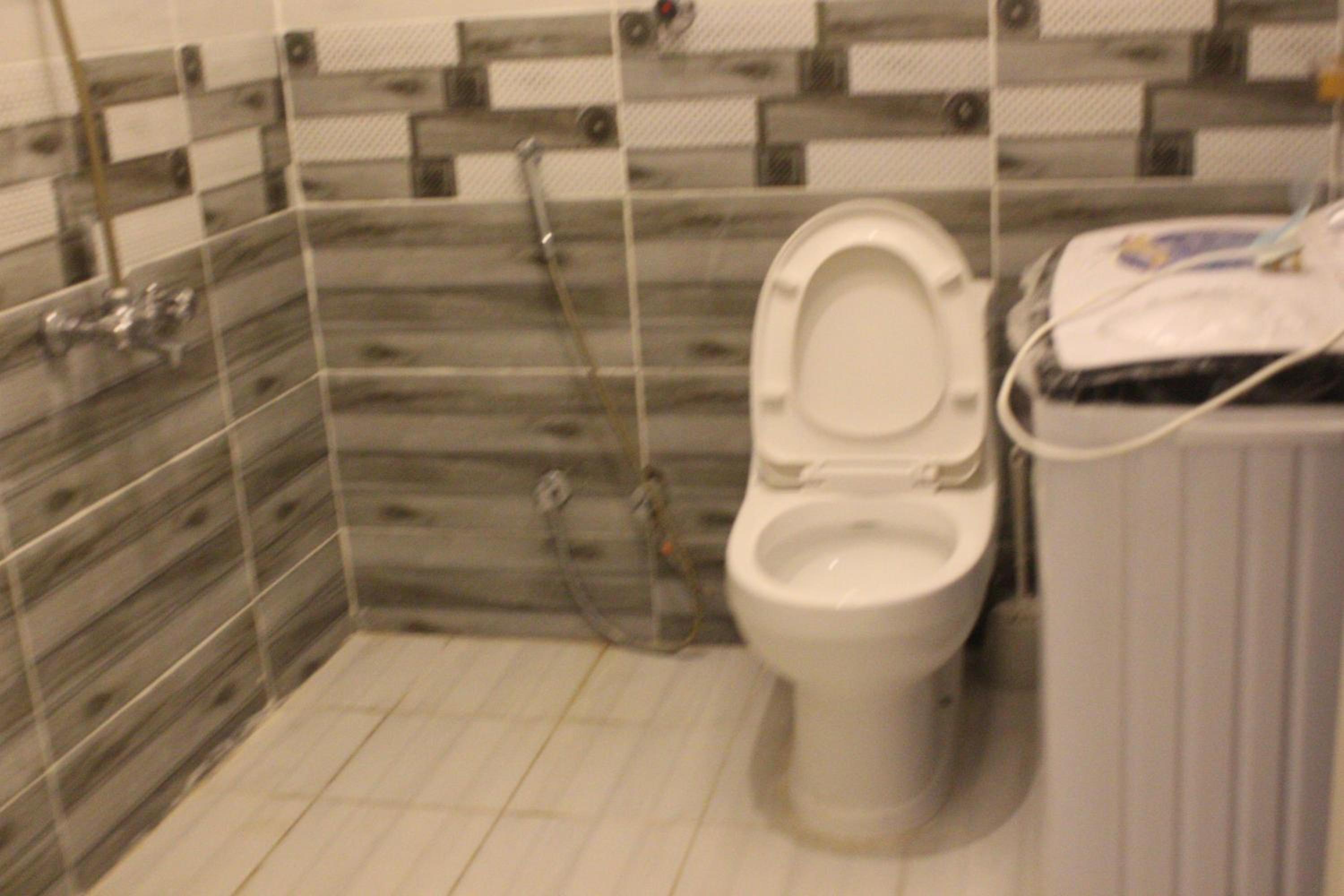 Single Room With Private Bathroom photo 3