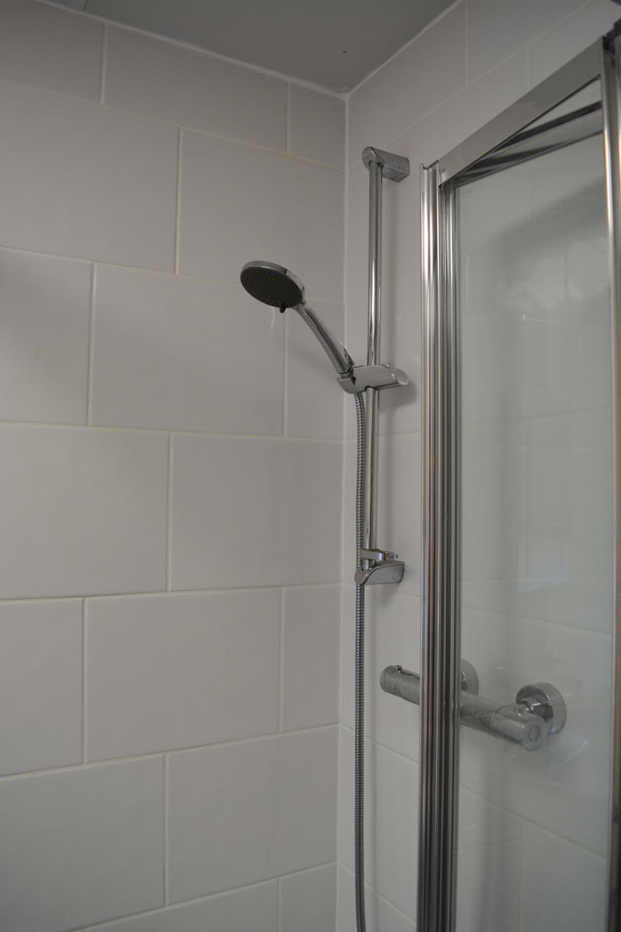 Twin Room with Private Bathroom, photo 7