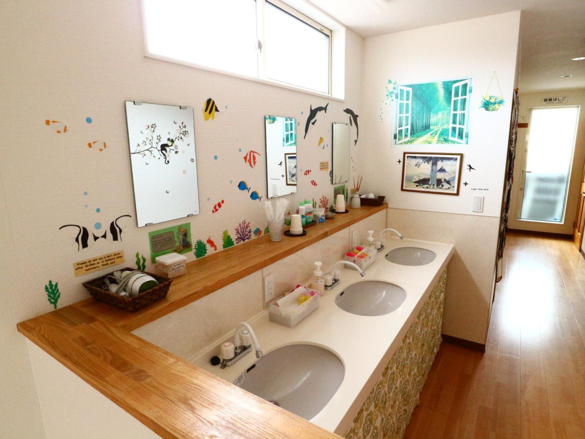 Family Room - Photo 30
