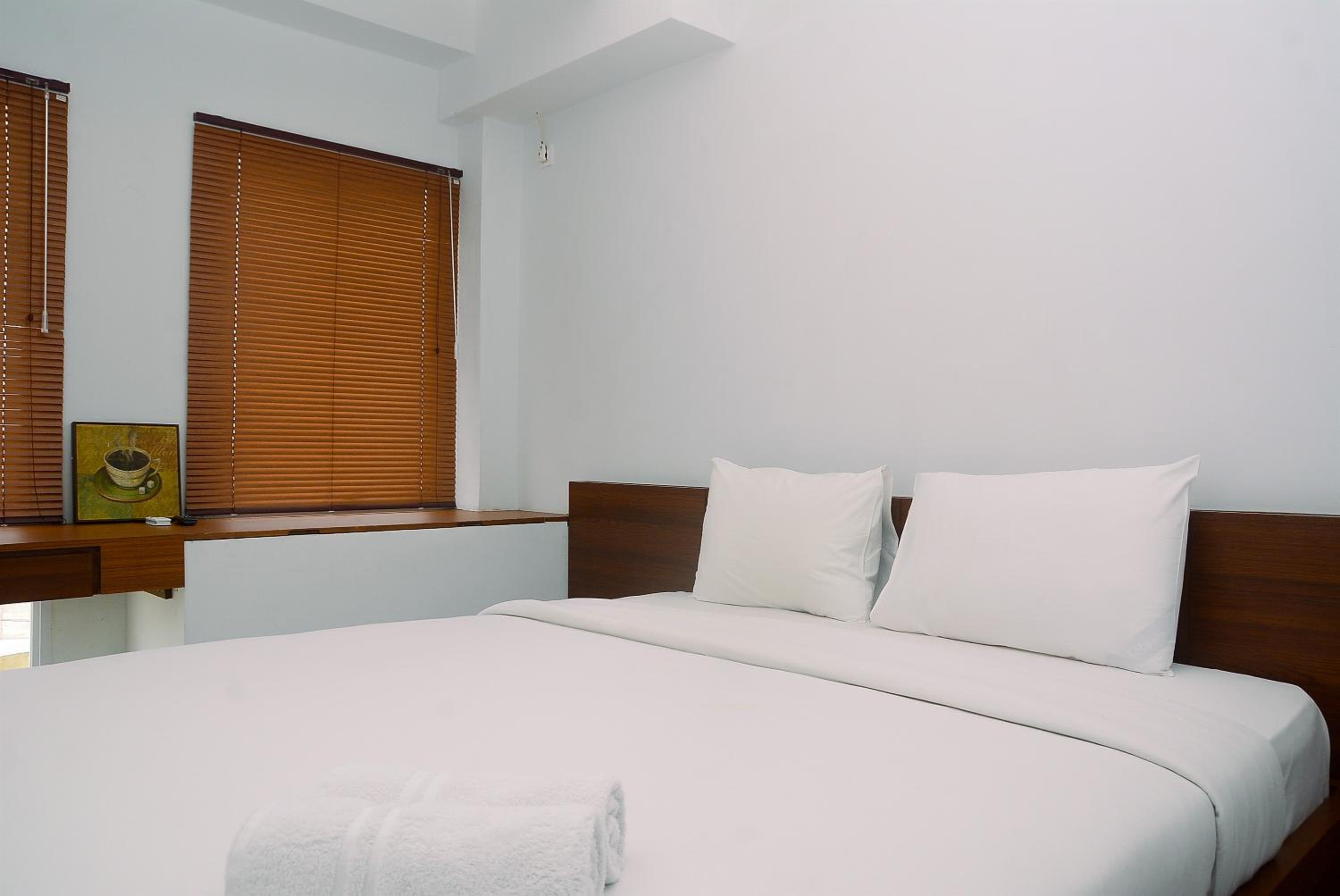 Studio Apartment photo 1