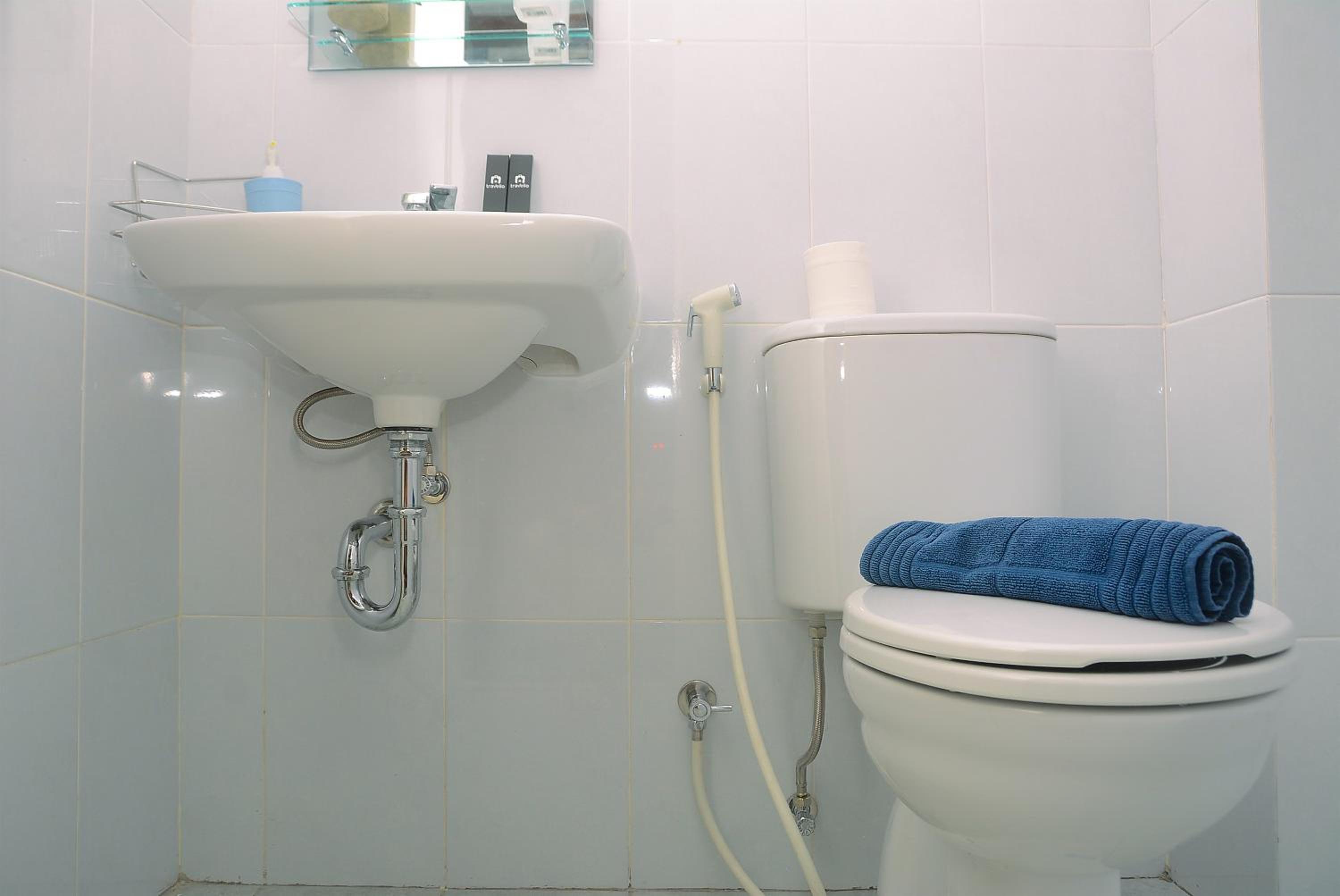 Studio Apartment photo 3