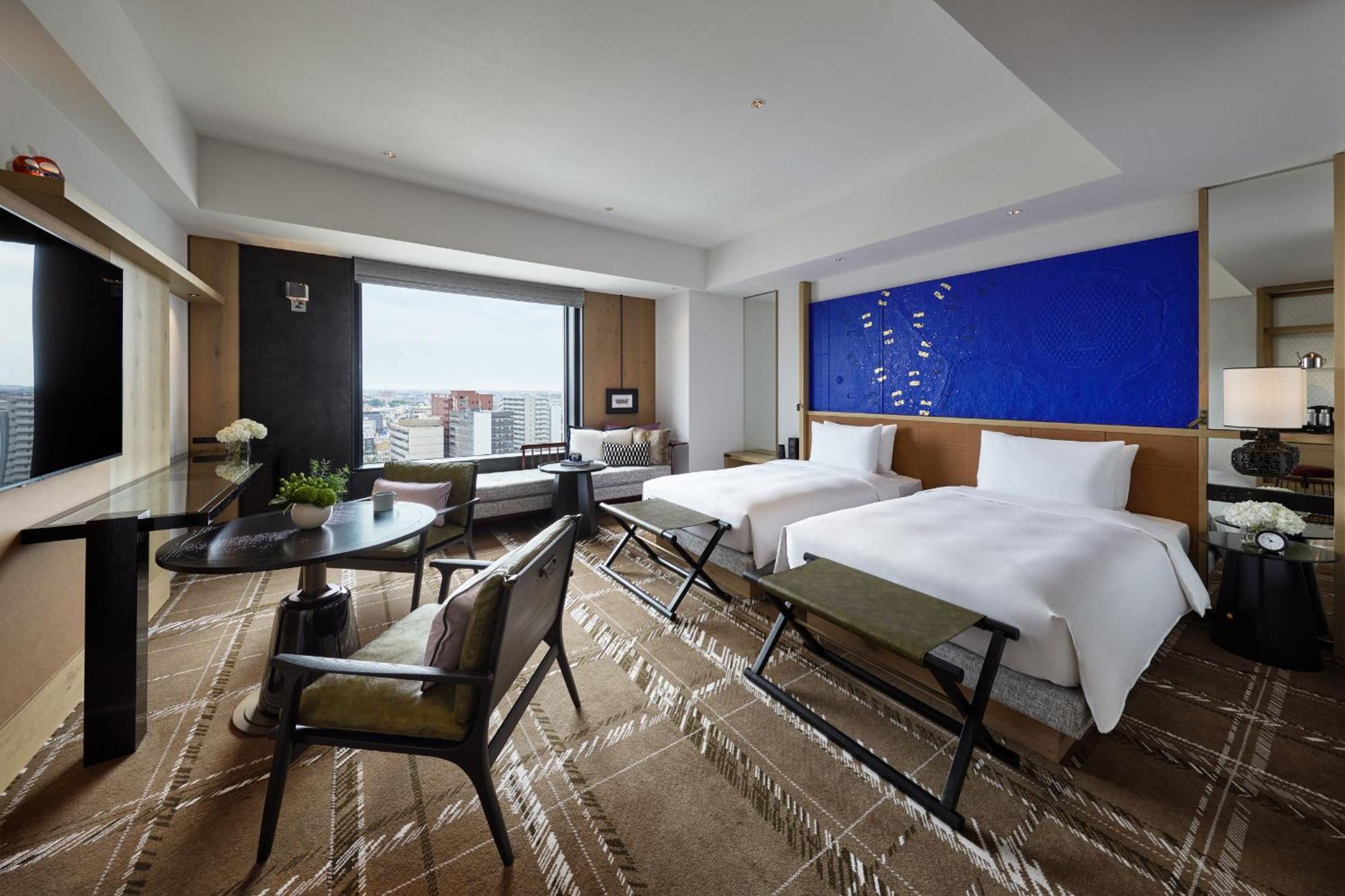 Premium Twin Room - Photo 3