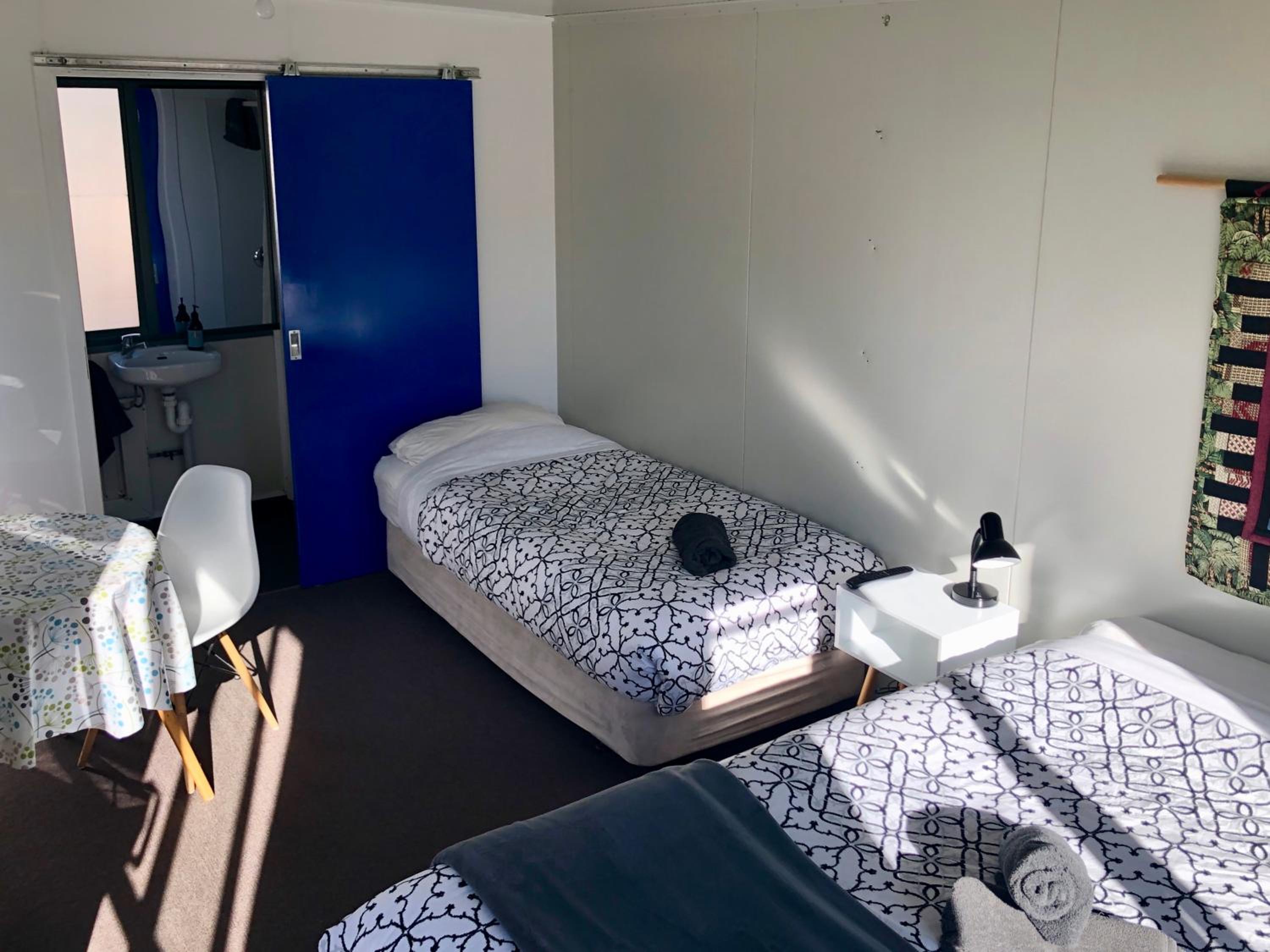 Twin Room with Private Bathroom photo 3