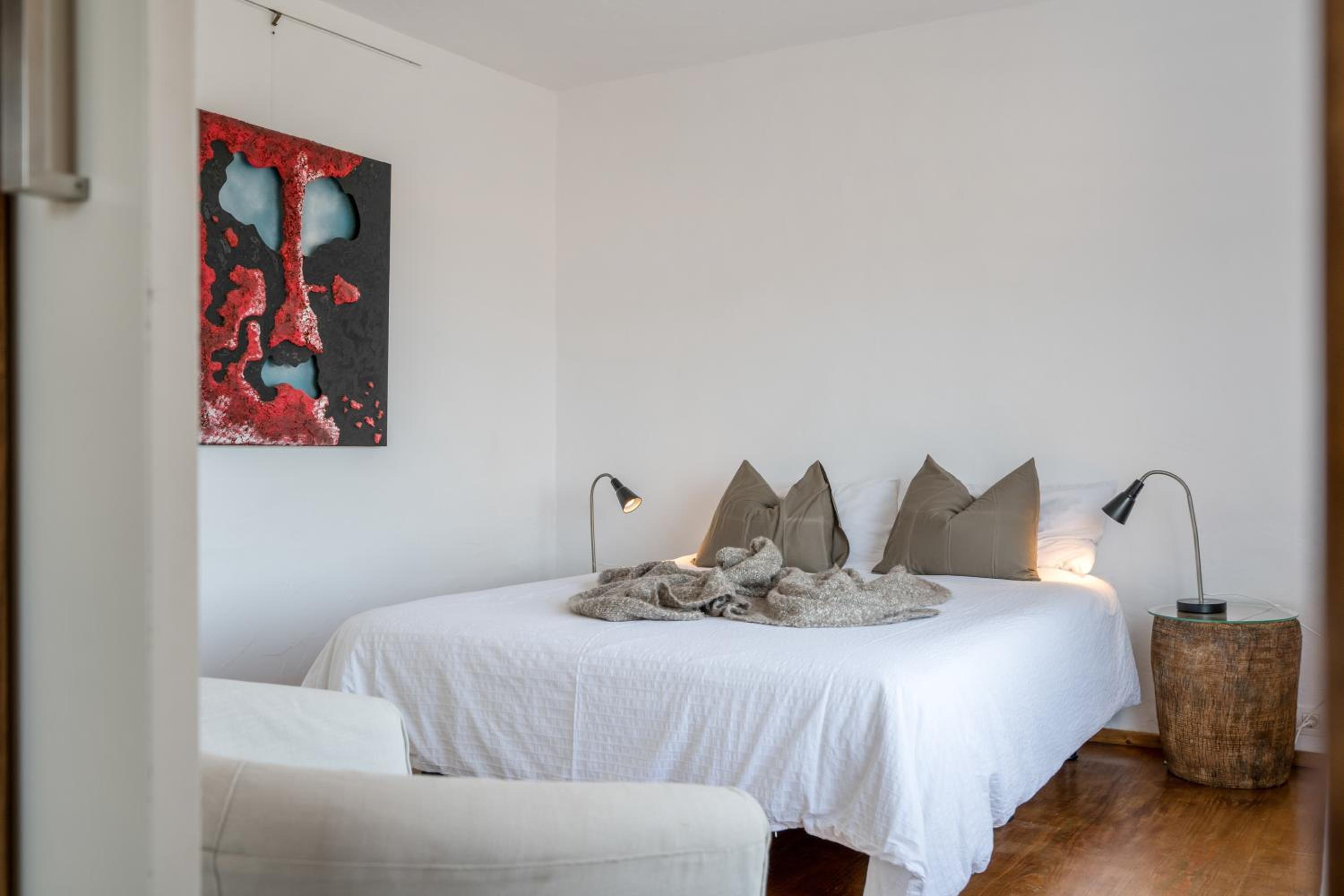 Two-Bedroom House - Photo 11
