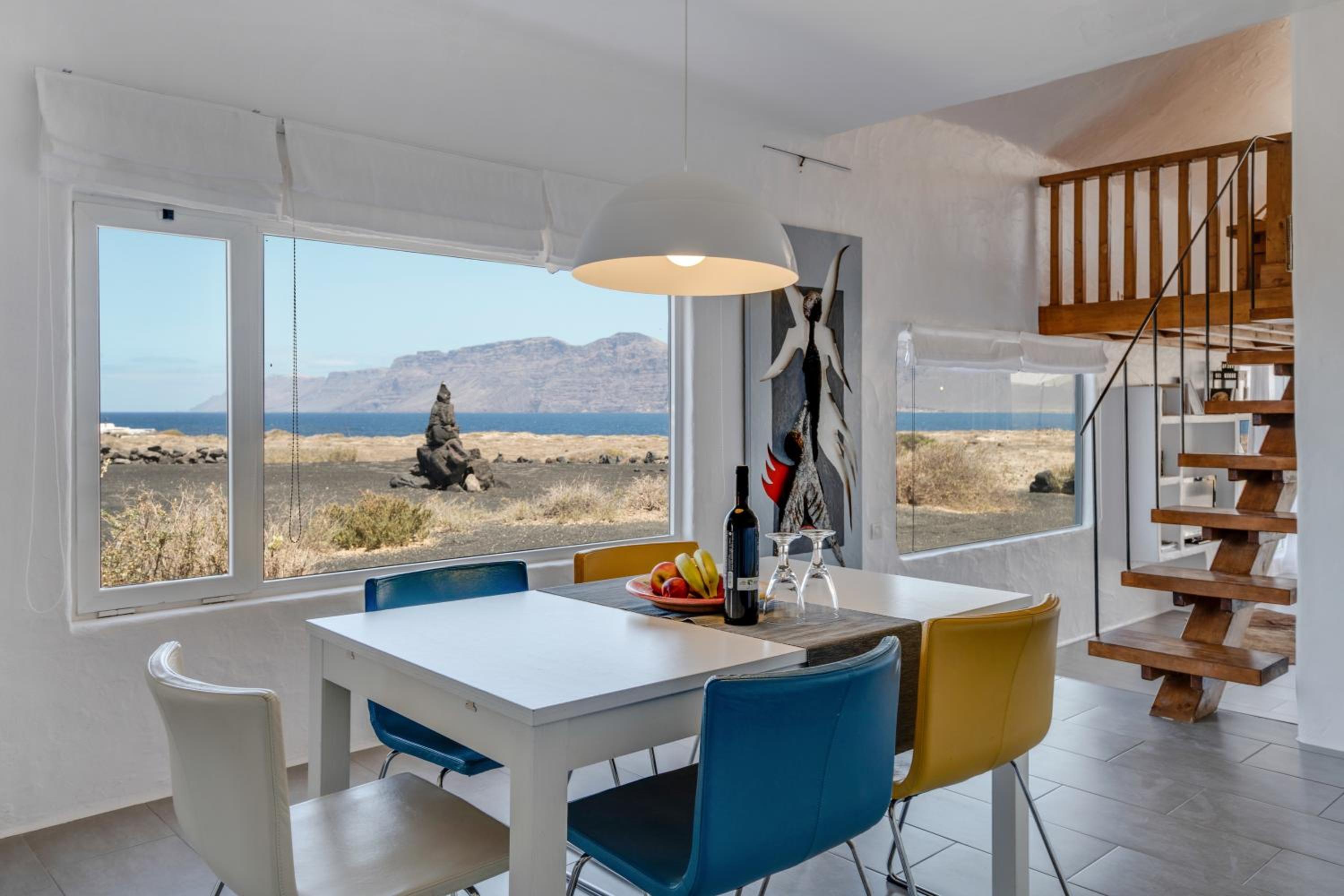 Two-Bedroom House - Photo 16