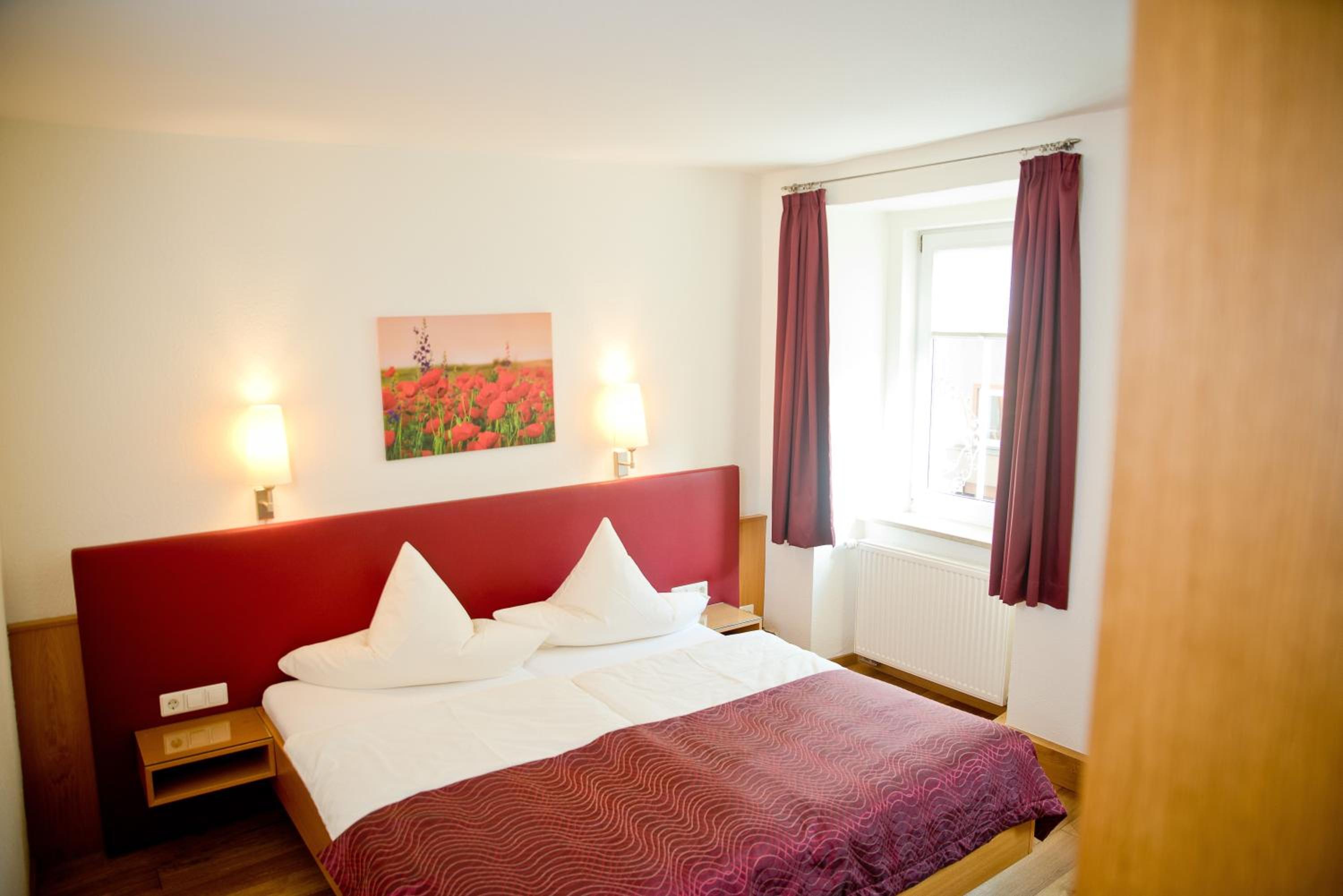 Double Room with Private Bathroom photo 1