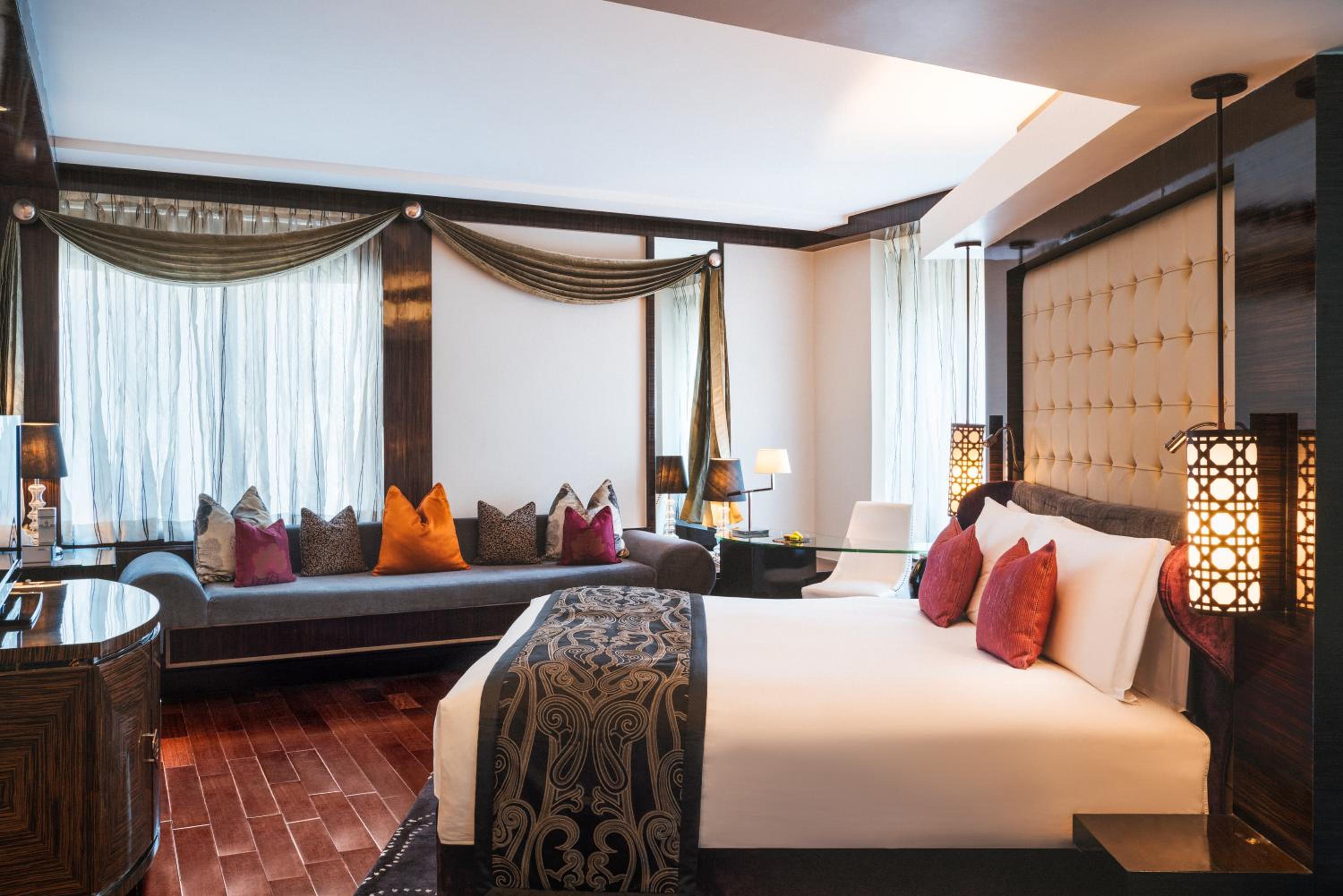 Junior Suite, King Bed with Lounge Access, Breakfast, Hi-tea, Cocktail Hours, Meeting Room access for an Hour, Airport Transfers (T1 & T2)