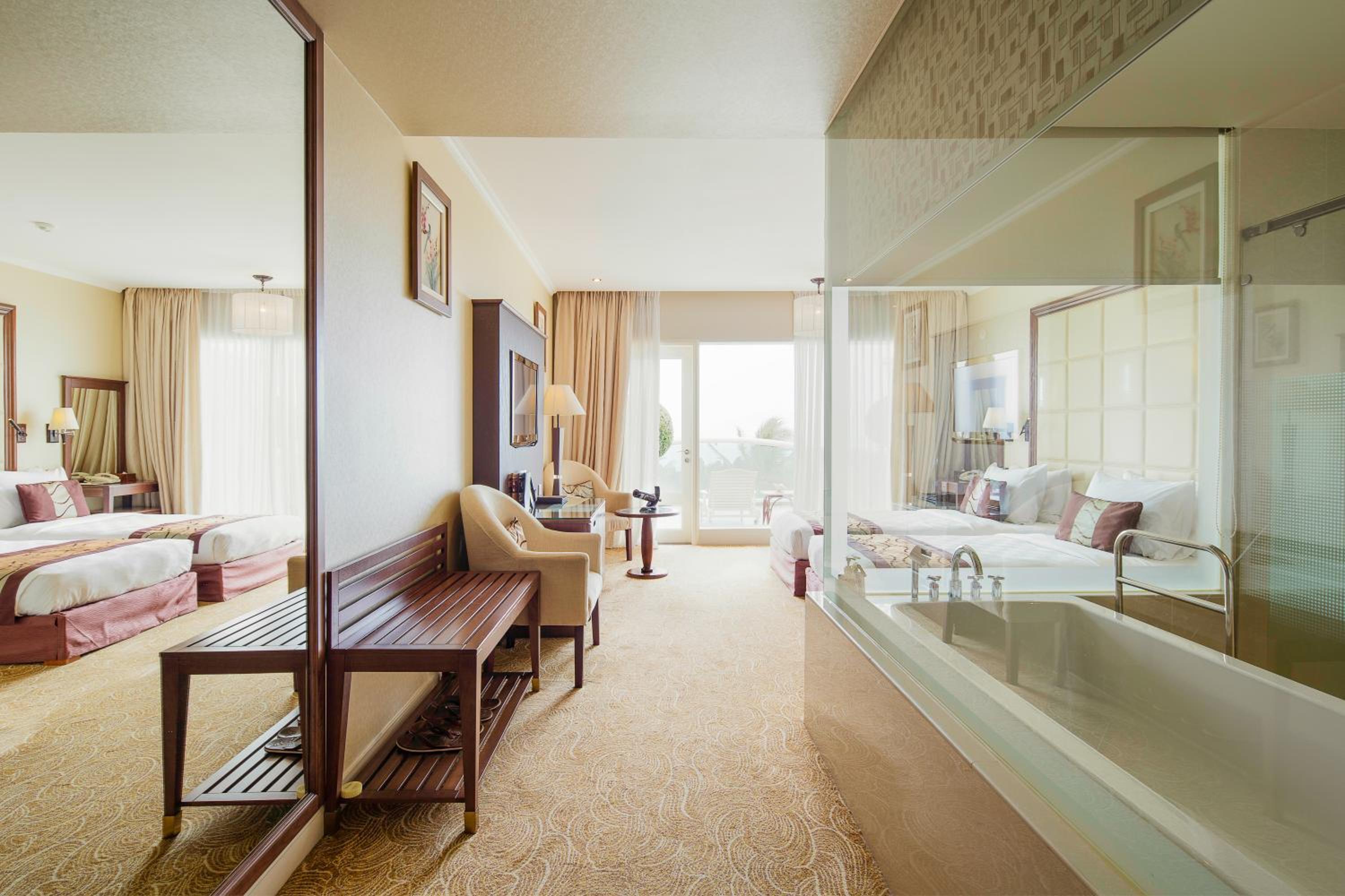 Superior Double or Twin Room with Sea View - Photo 1
