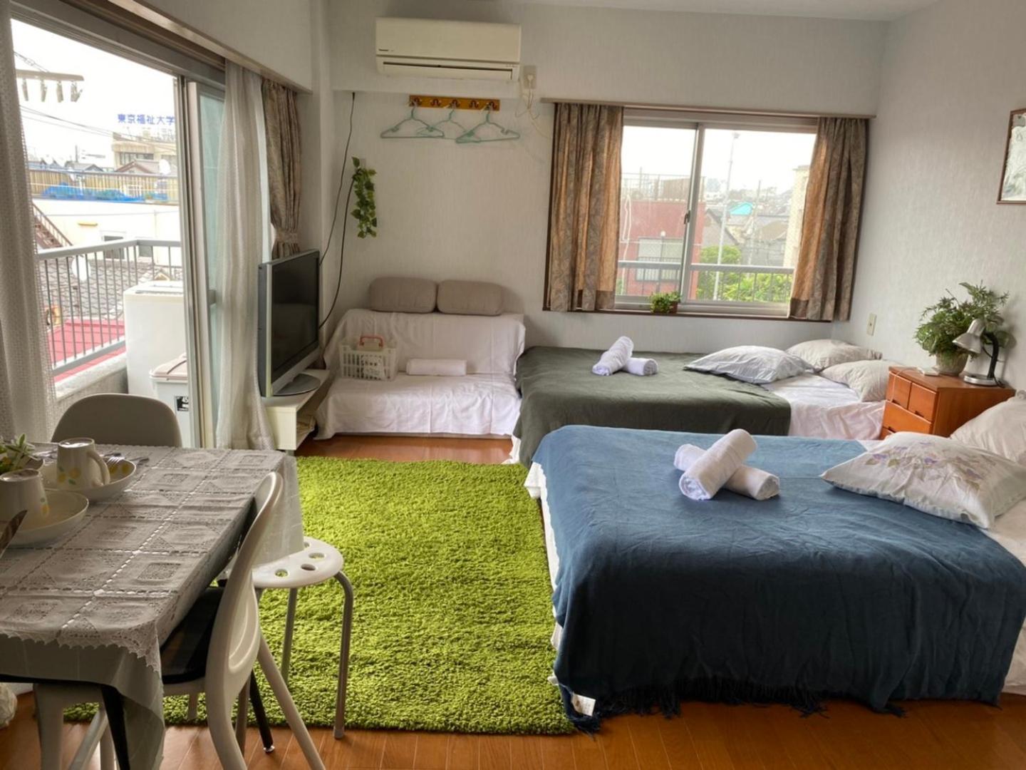 One-Bedroom Apartment photo 1