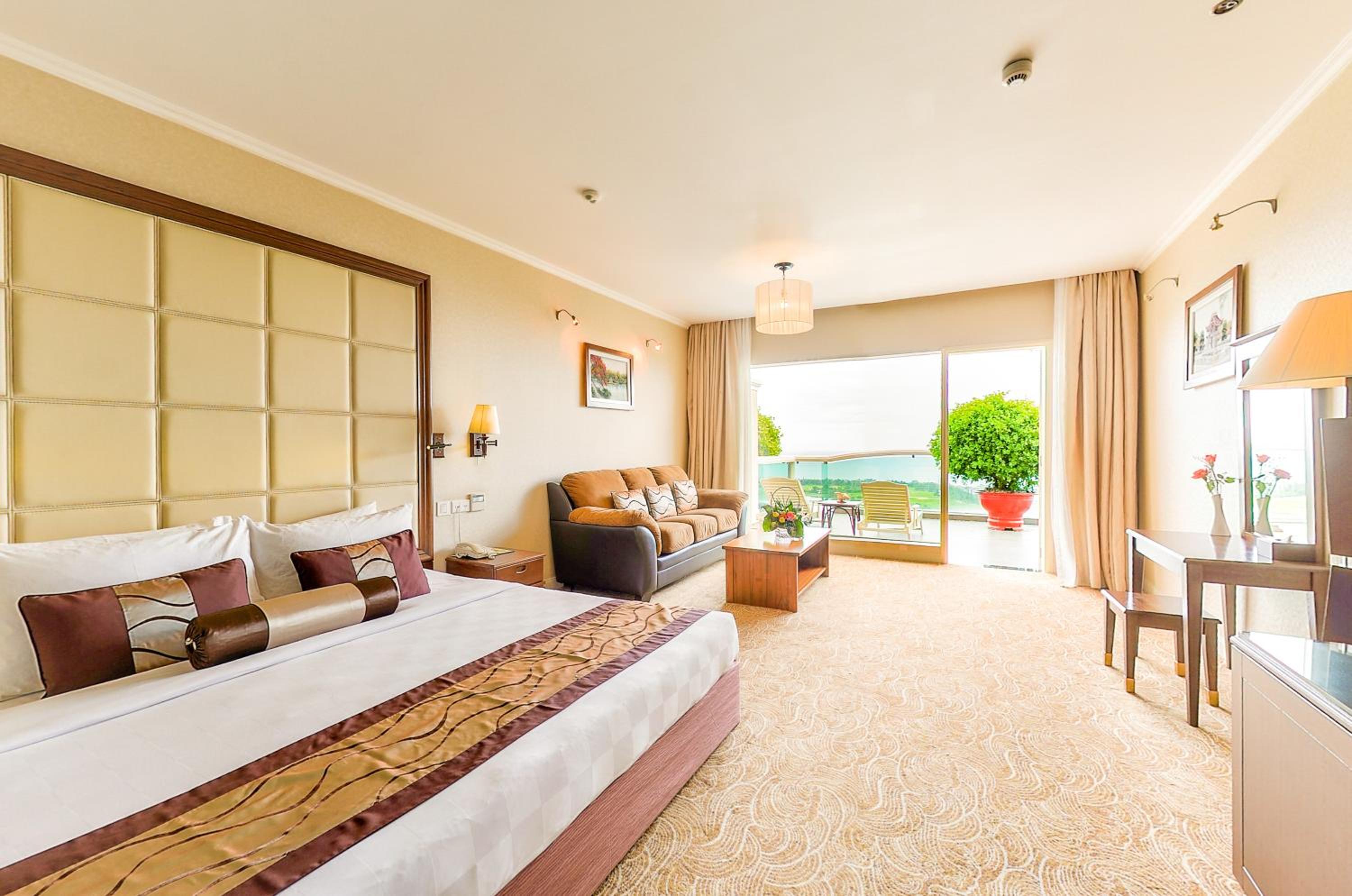 Deluxe Double or Twin Room with Sea View - Photo 7