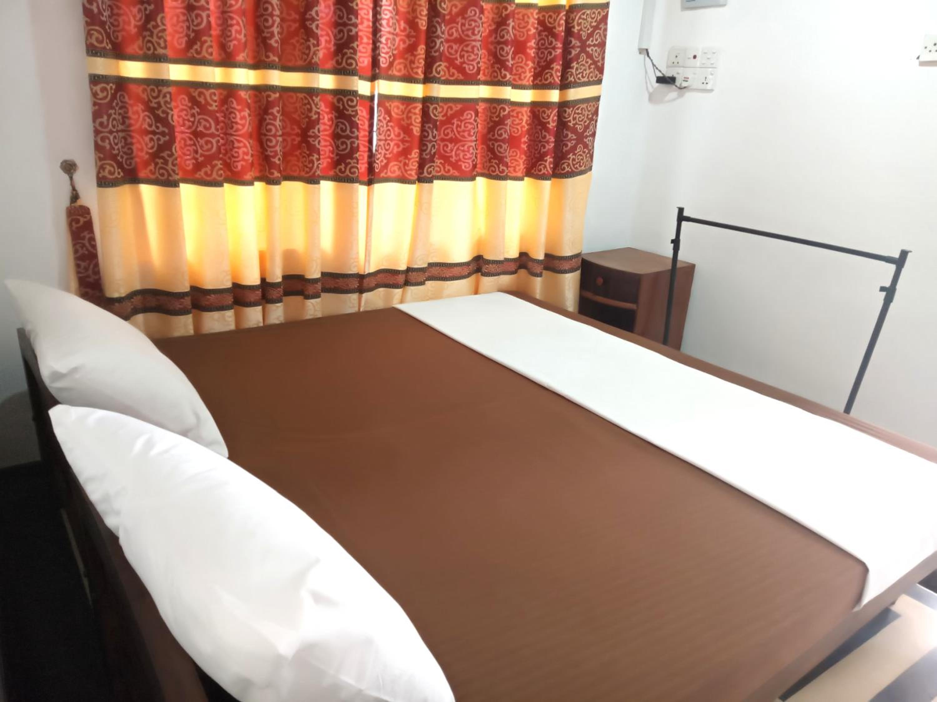 Budget Twin Room photo 2