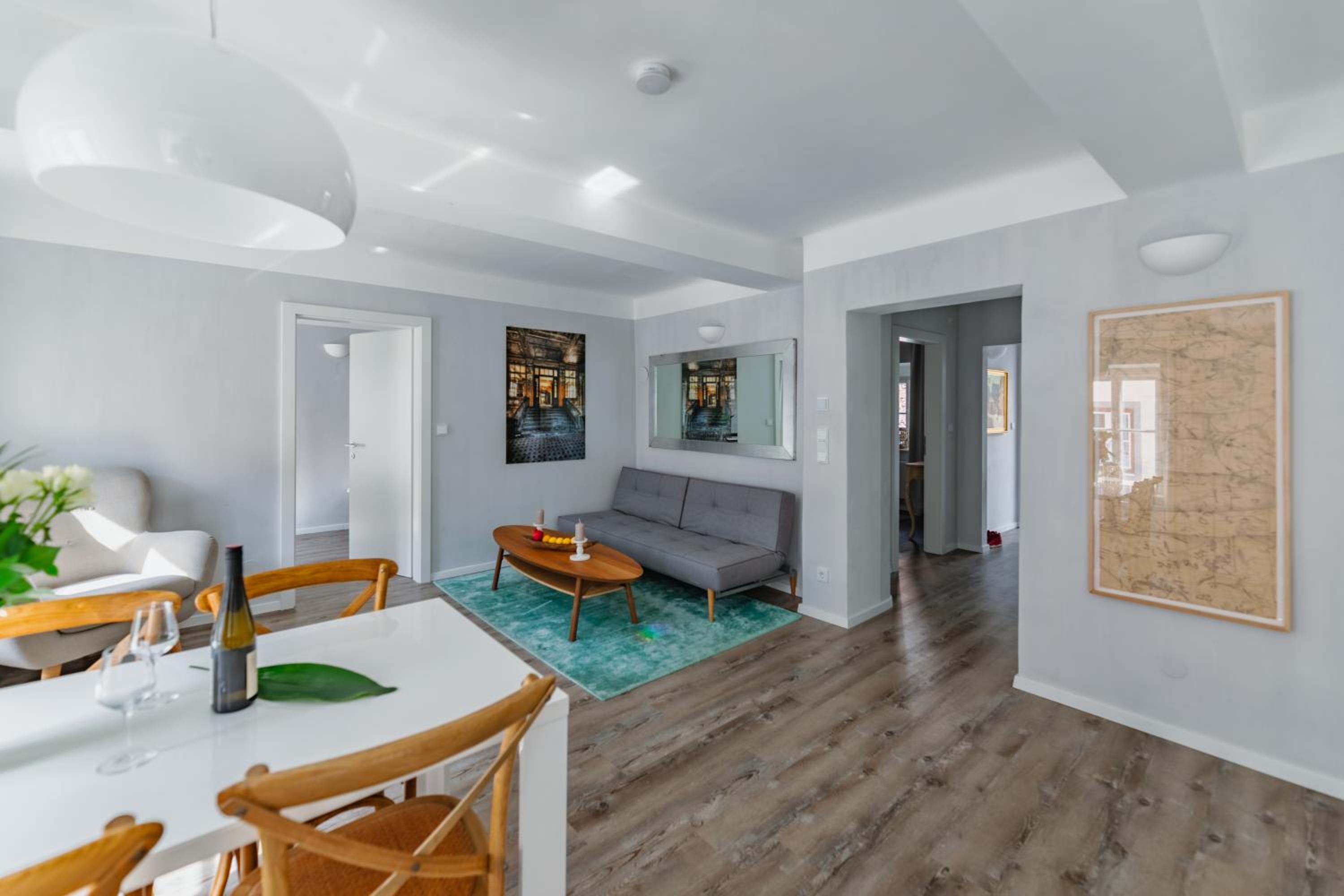 Two-Bedroom Apartment with Parking Space photo 2