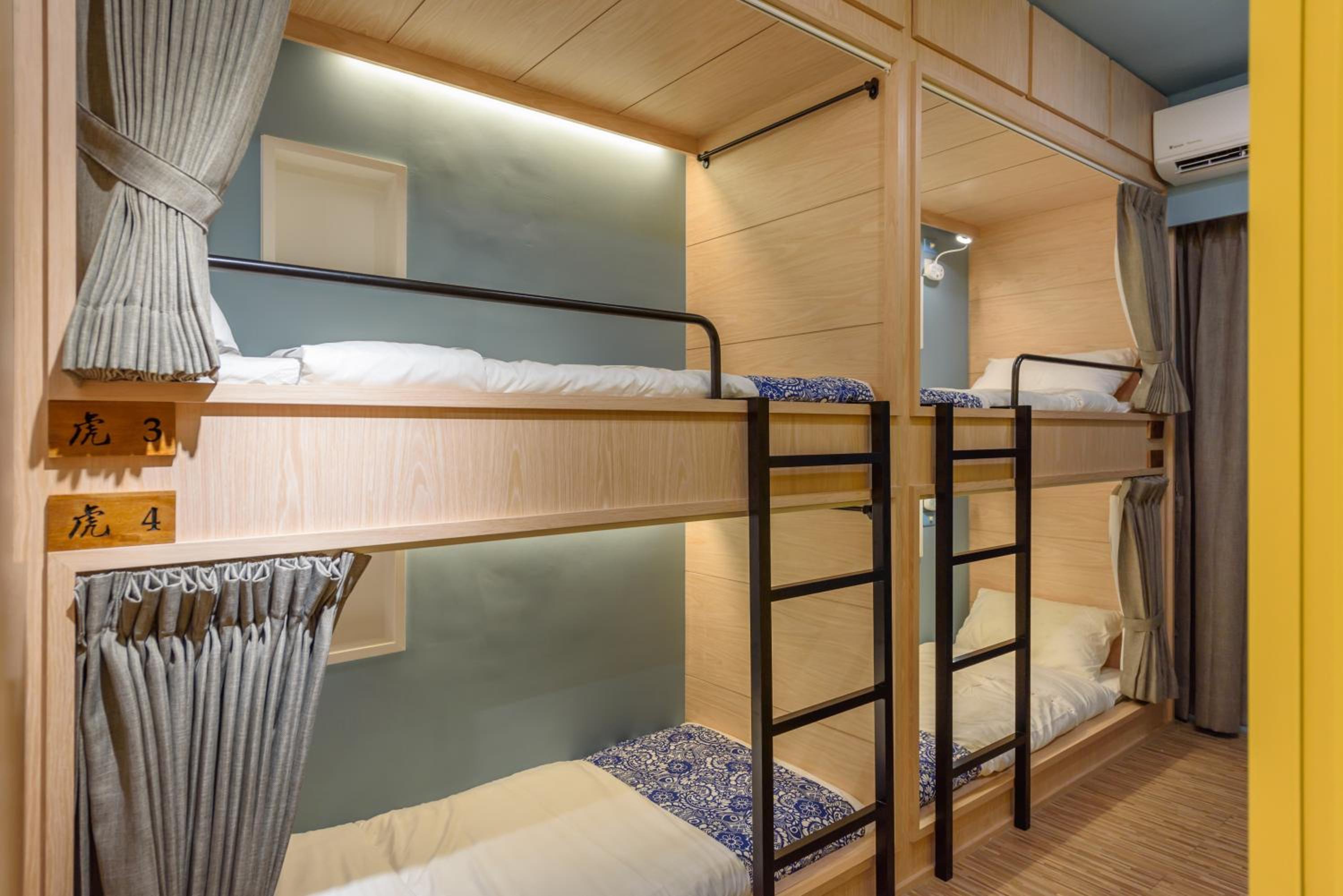 Bed in 6-Bed Mixed Dormitory Room photo 2