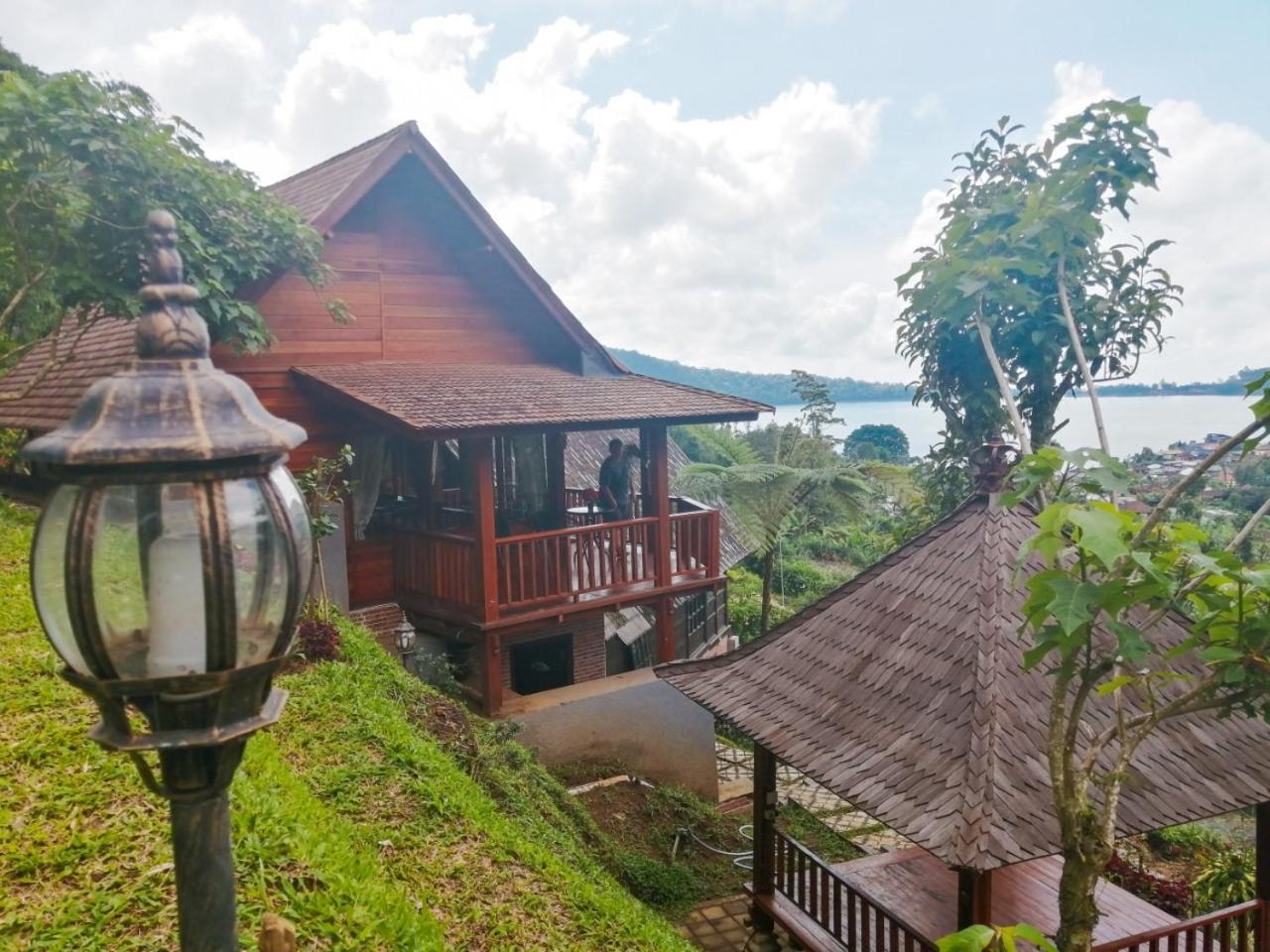 Three-Bedroom Villa - Photo 15
