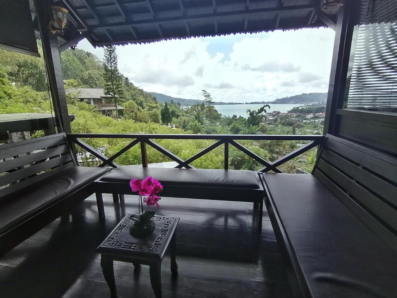 Three-Bedroom Villa - Photo 12
