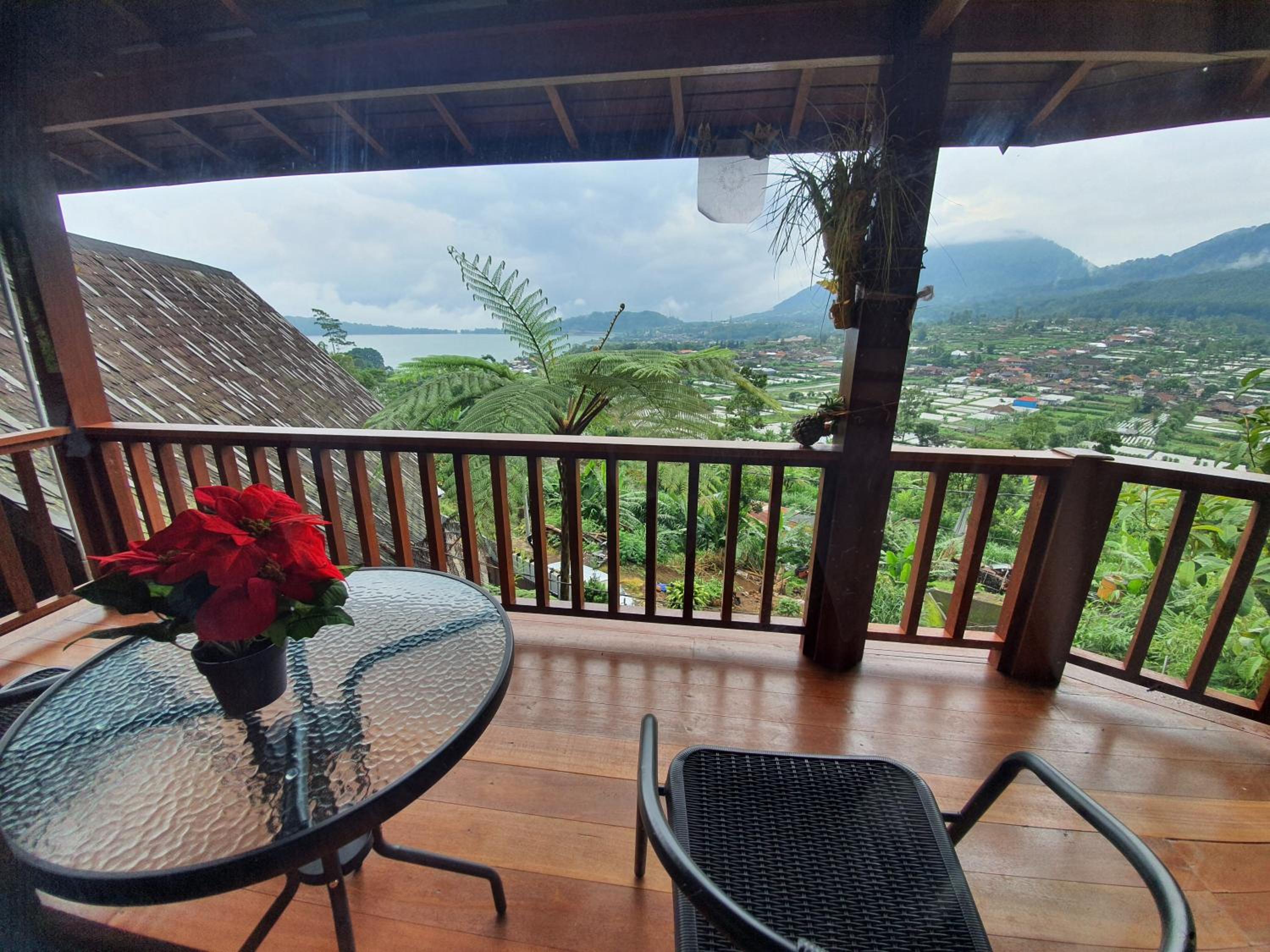 Three-Bedroom Villa - Photo 6