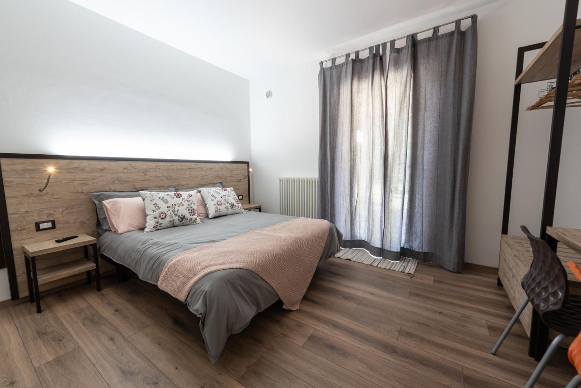 Double Room with Private Bathroom photo 2