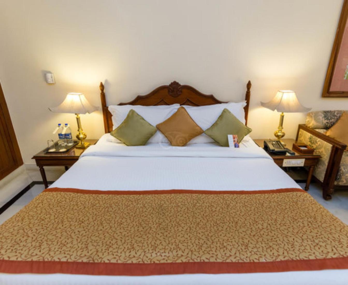 Palace Double Room: Early Check-In/Late checkout upto 2 hours (subject to availability)