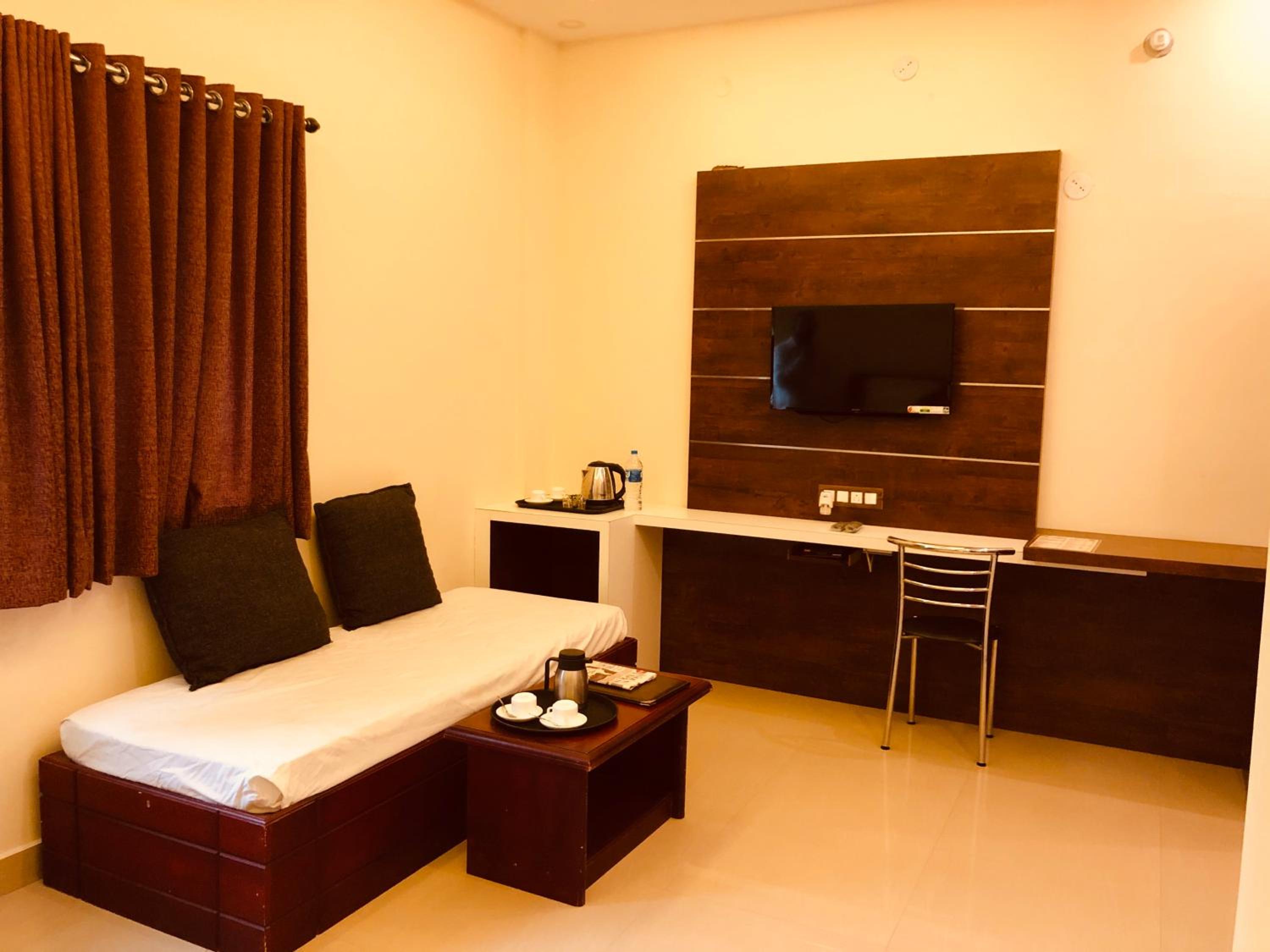 Deluxe Double Room photo 2