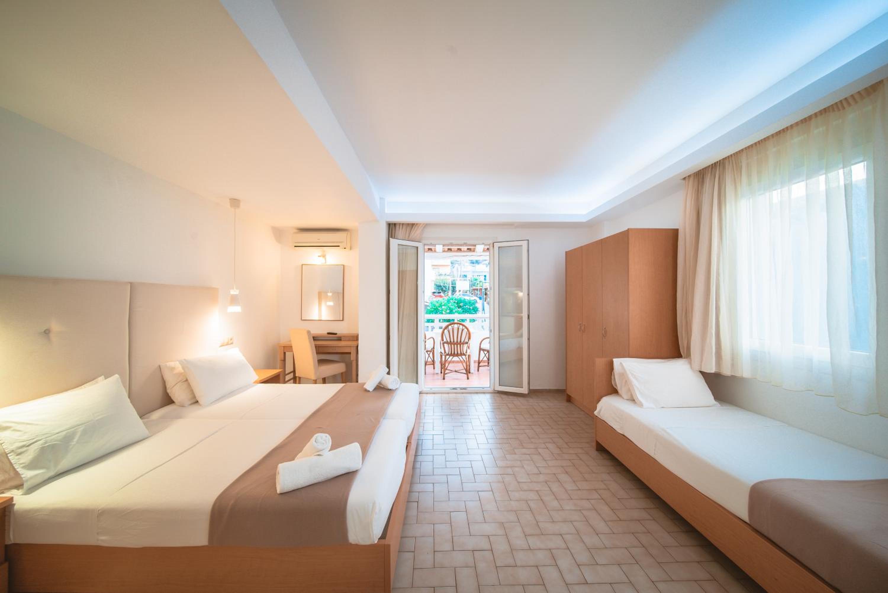 Triple Room With Balcony